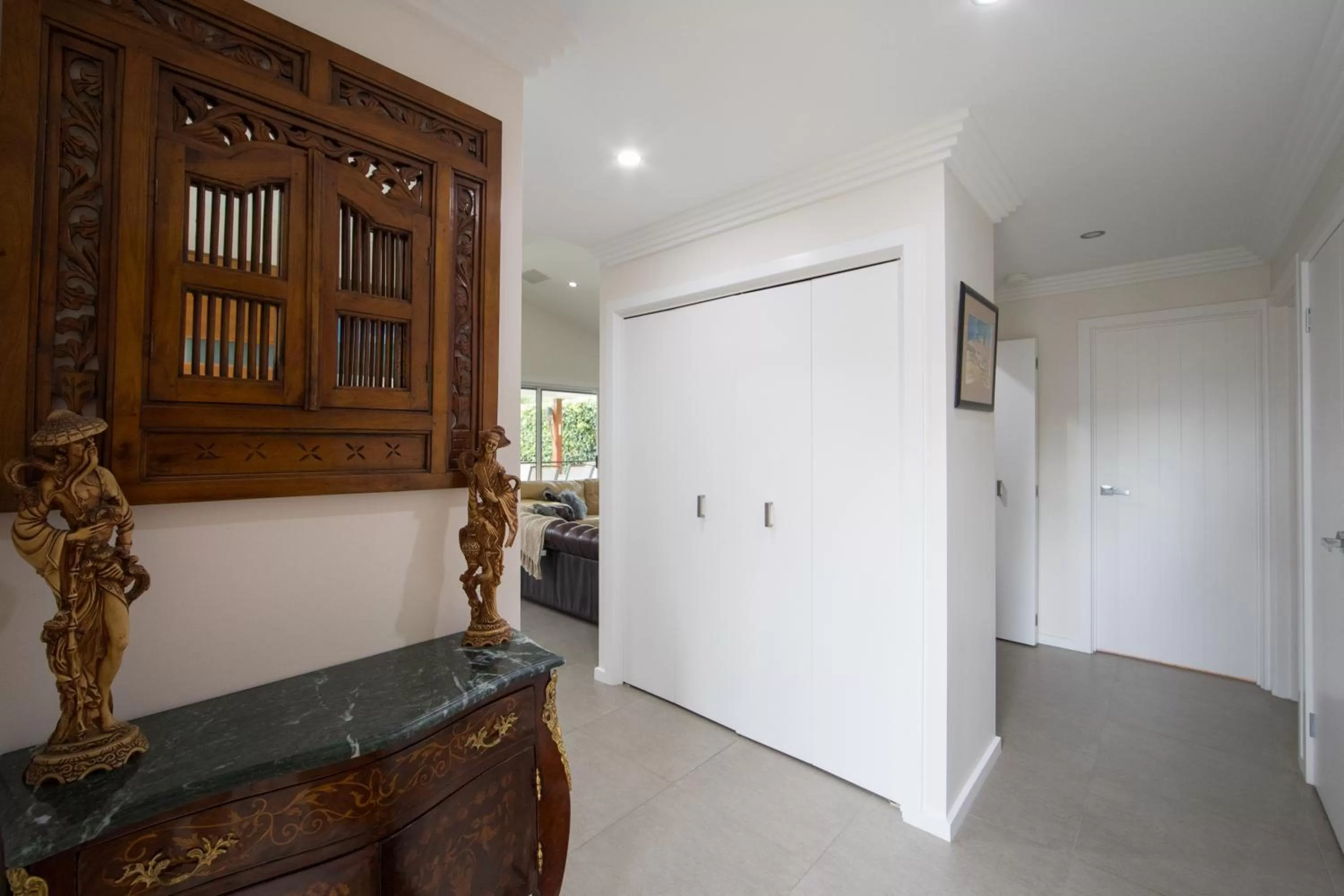 Facade/entrance in Armidale Cottage on Barney - House 2