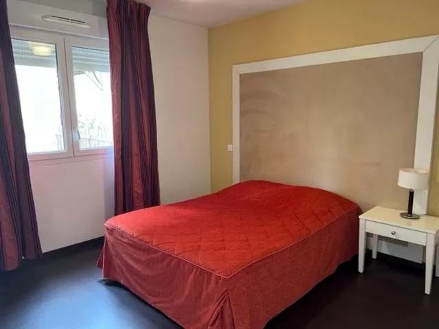 Bed in Les bords de l'Aveyron