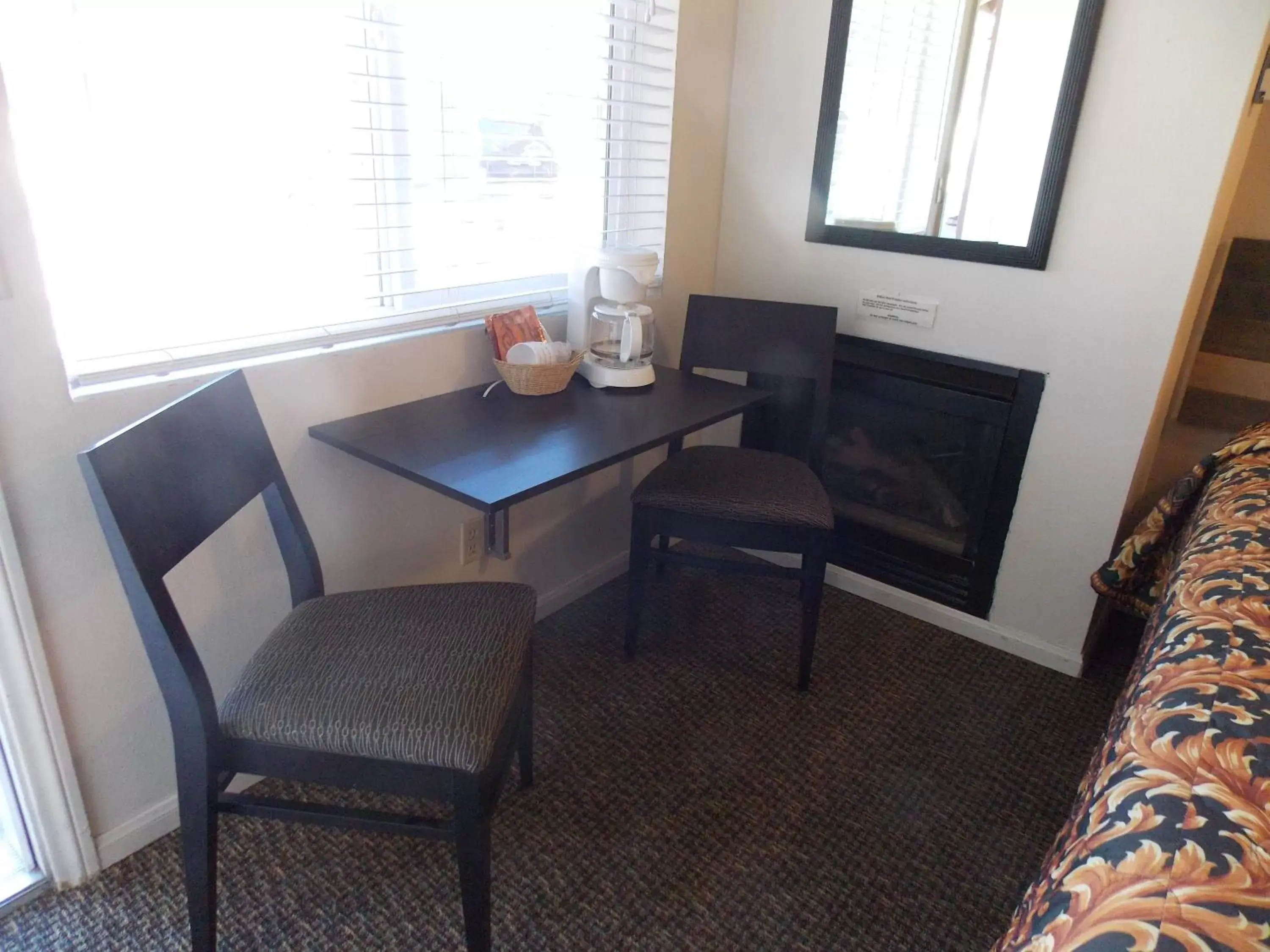 Seating Area in Vintage Lakeside Inn