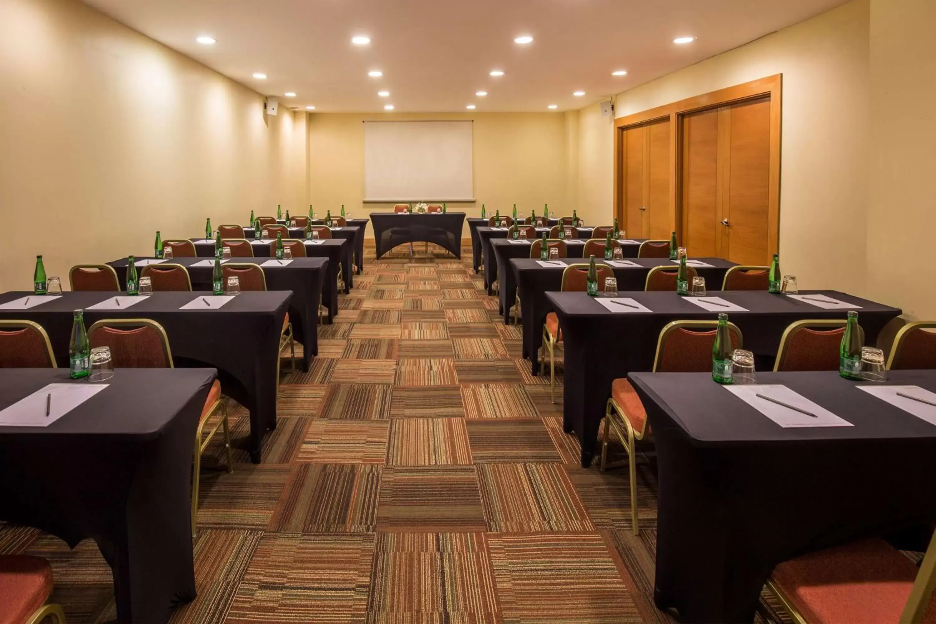 Business facilities in Best Western Marina Del Rey