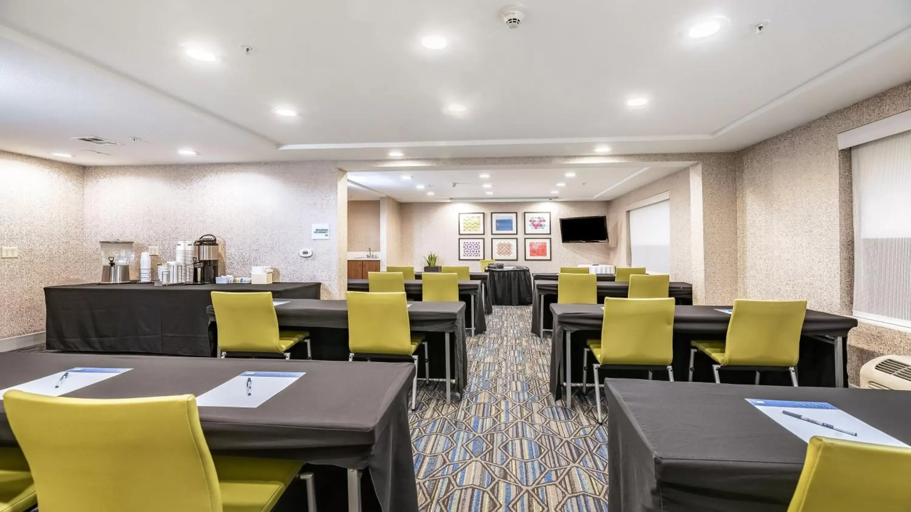 Meeting/conference room in Holiday Inn Express Fremont - Milpitas Central, an IHG Hotel