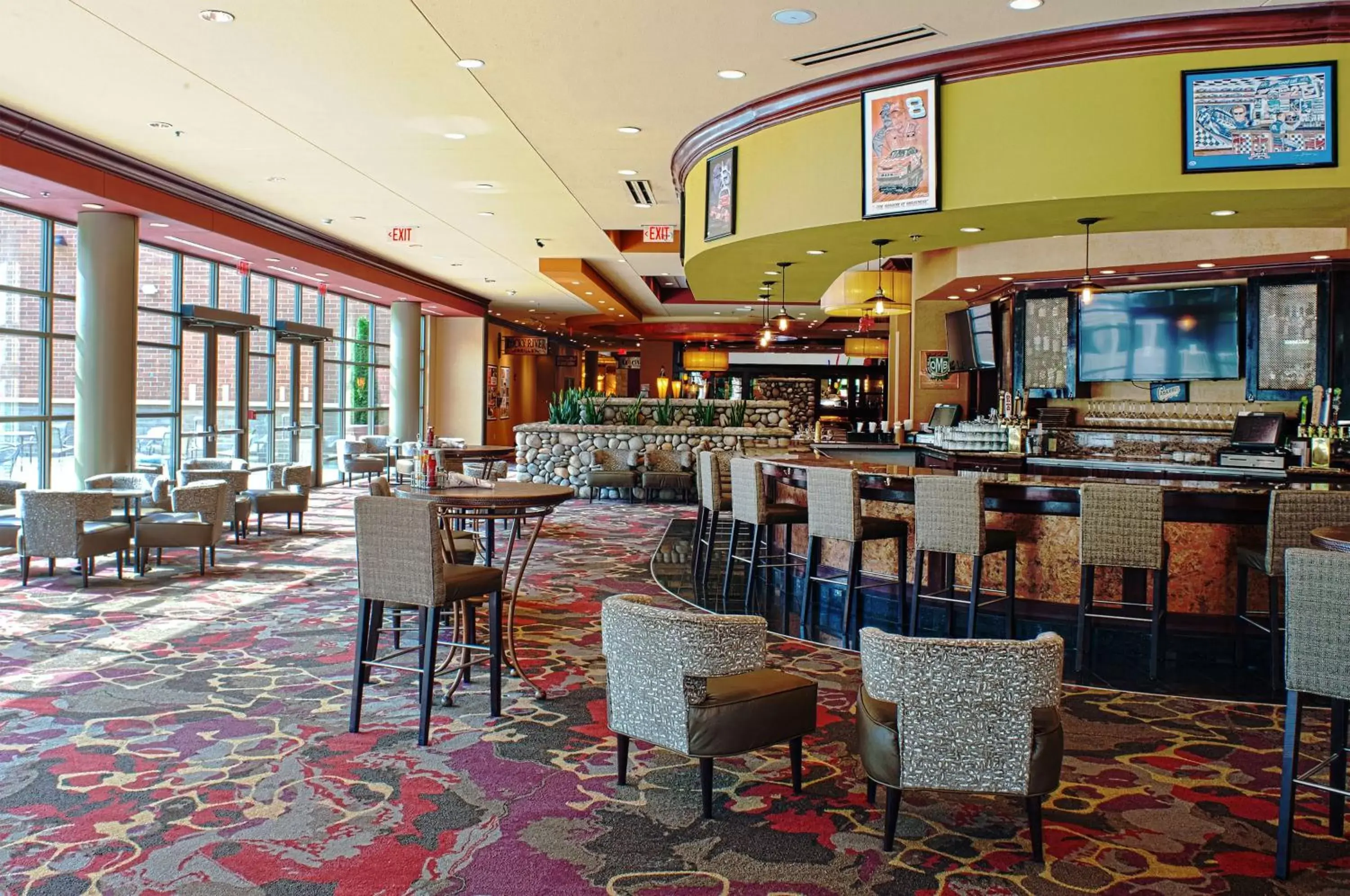 Lounge or bar, Restaurant/Places to Eat in Embassy Suites by Hilton Charlotte Concord Golf Resort & Spa