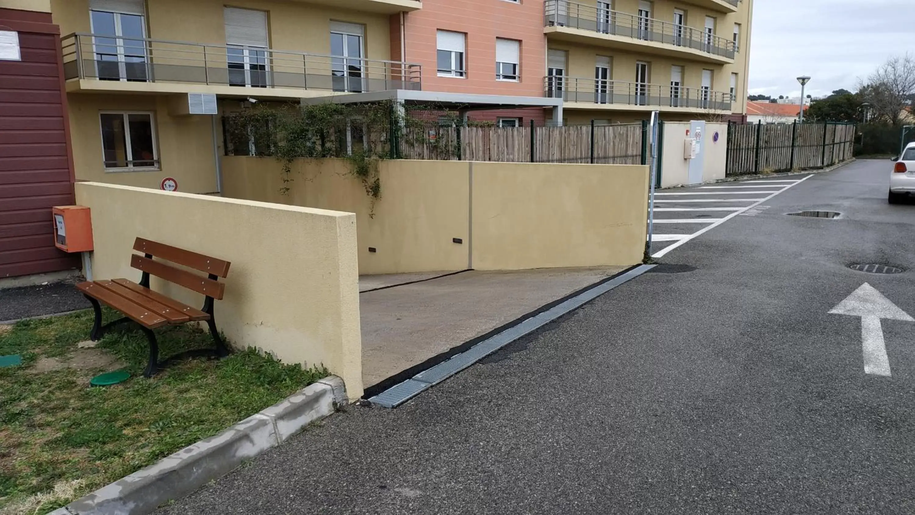 Property Building in City Résidence Marseille