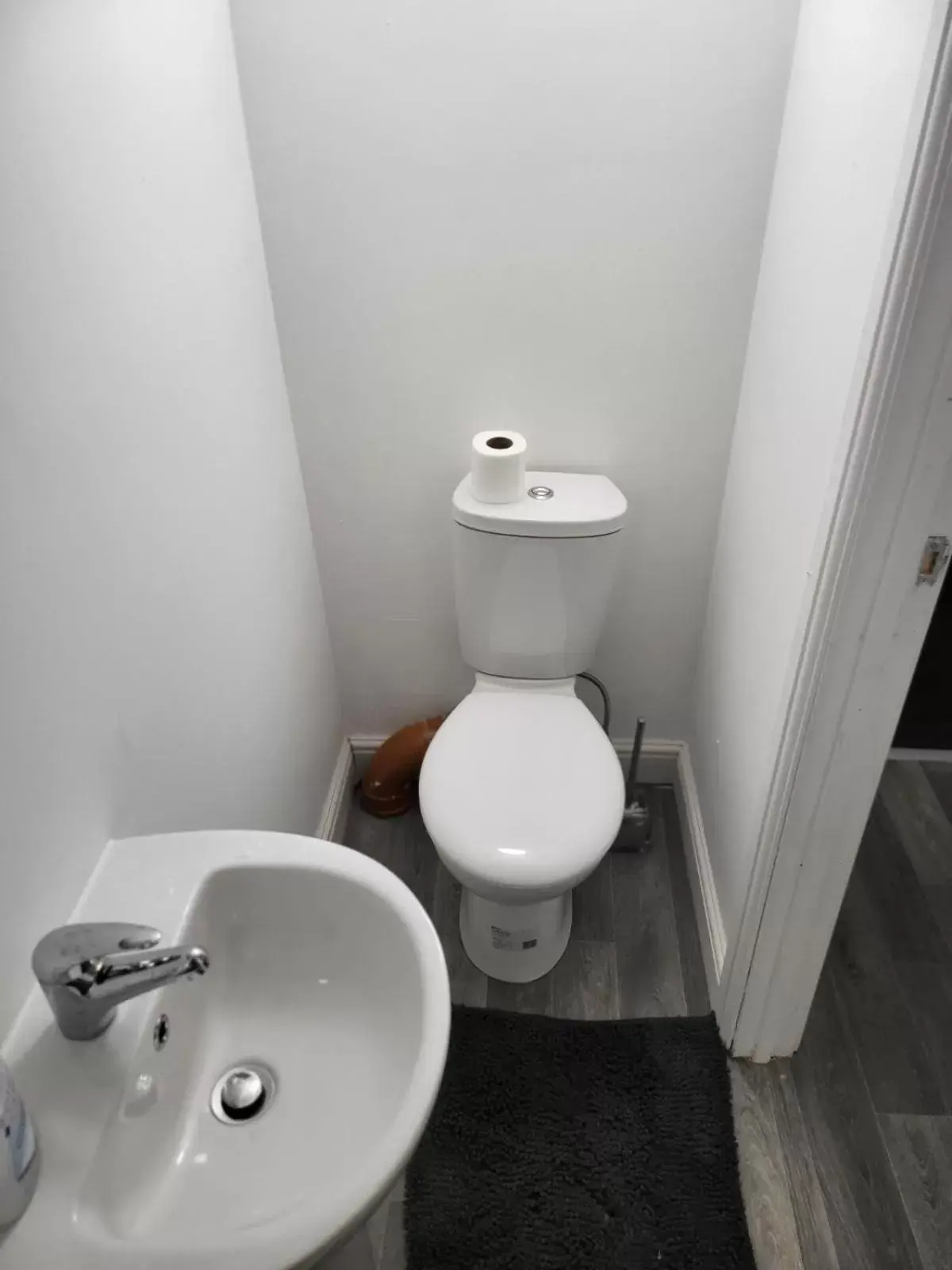 Bathroom in MM Sure Stay Accommodation - NG1
