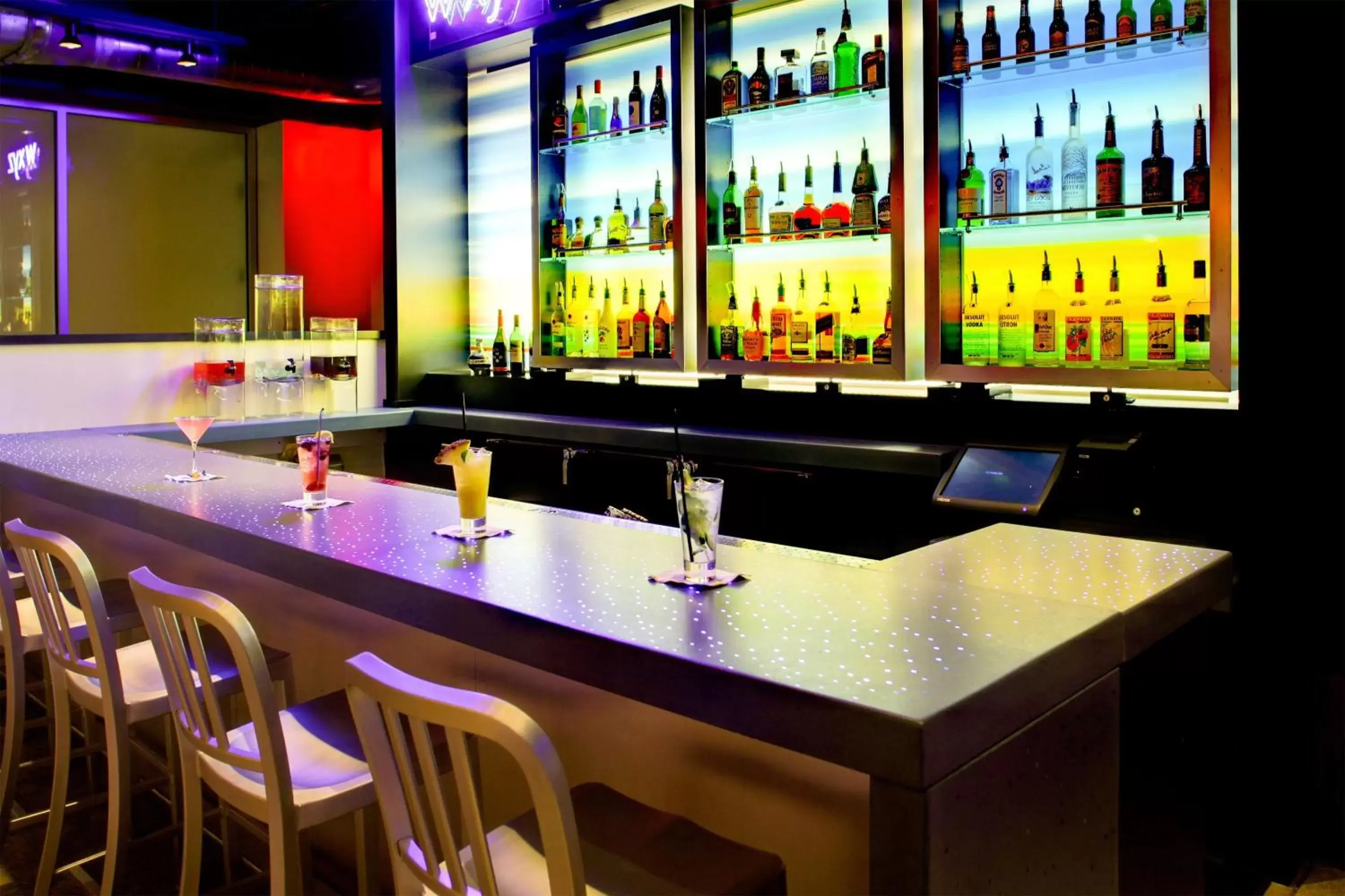 Restaurant/places to eat, Lounge/Bar in Aloft Leawood-Overland Park