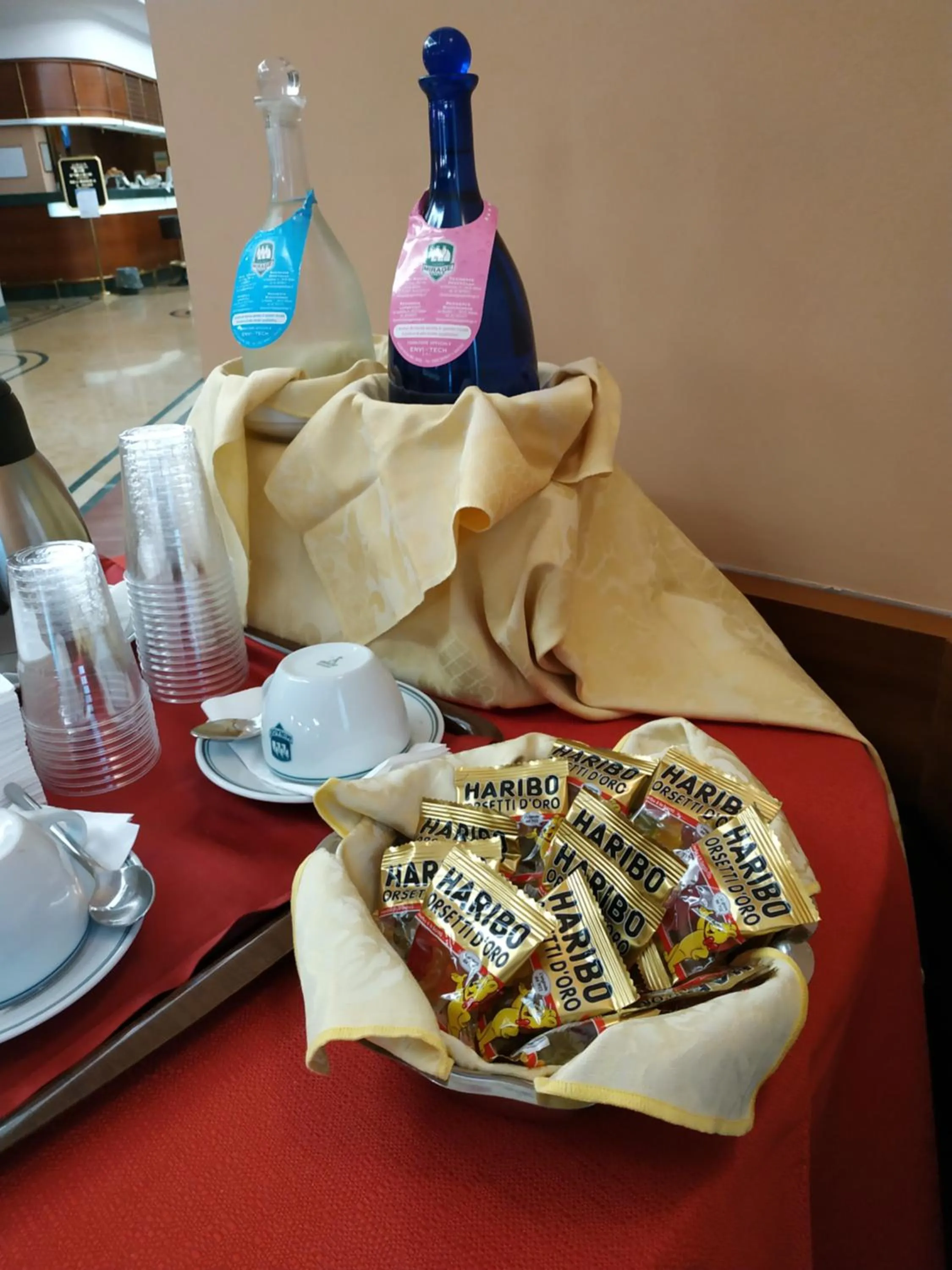 Lobby or reception in Hotel Mirage Sure Hotel Collection by Best Western