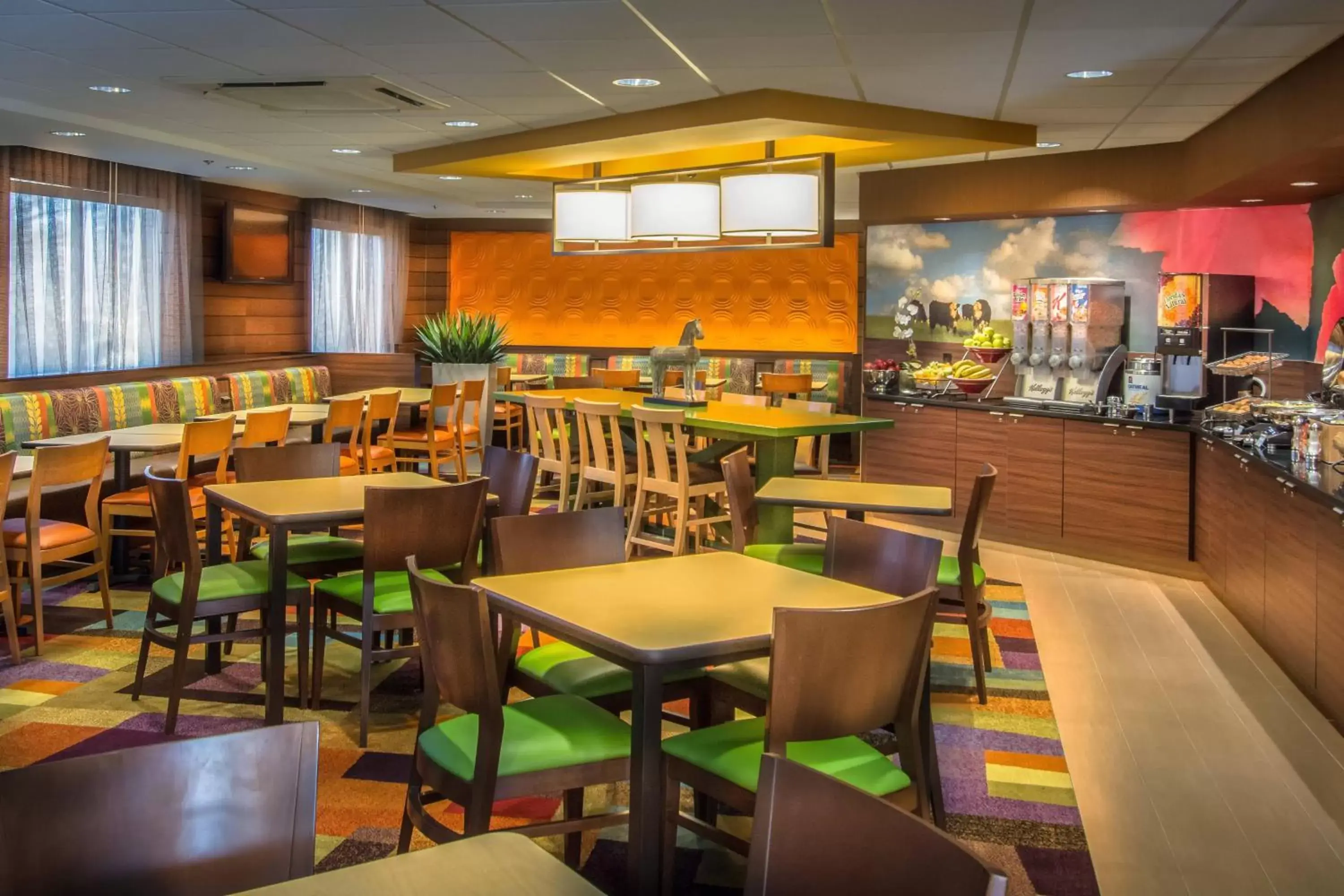Breakfast, Restaurant/Places to Eat in Fairfield Inn & Suites Dulles Airport