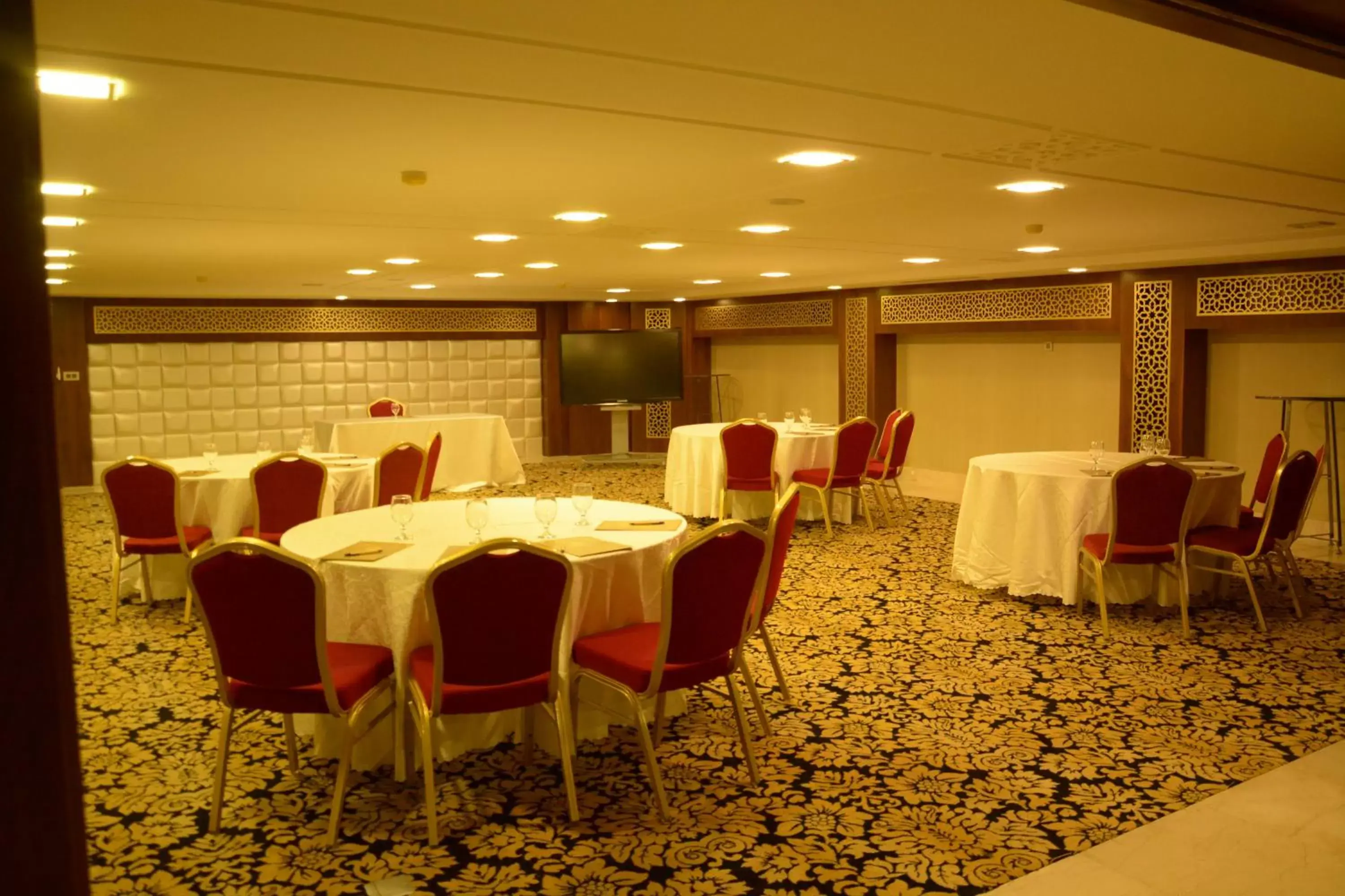 Meeting/conference room, Banquet Facilities in Harir Palace Hotel