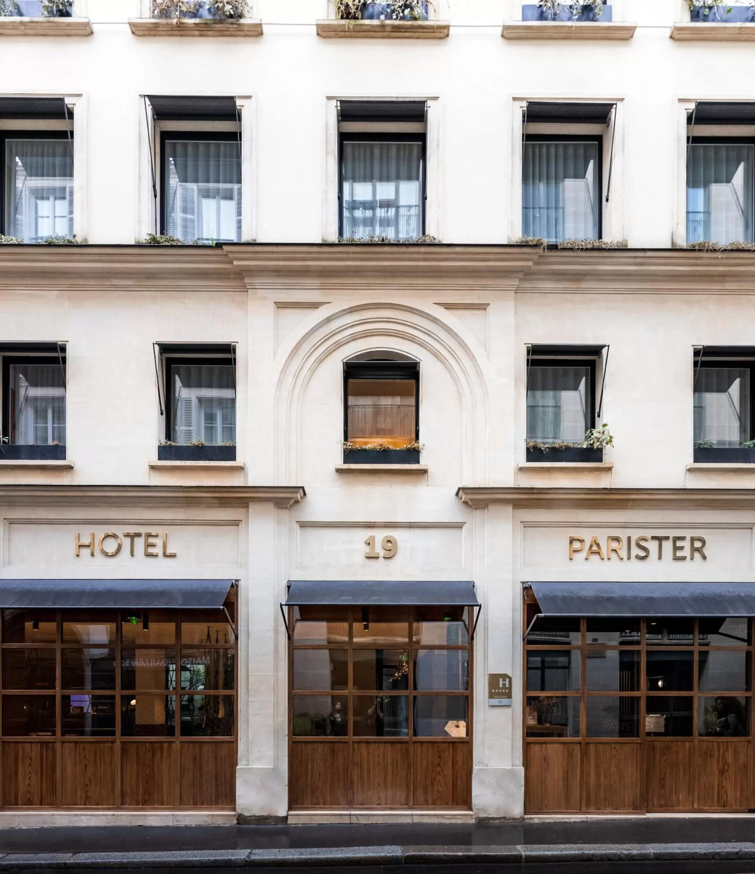 Property Building in Hotel Parister & Spa