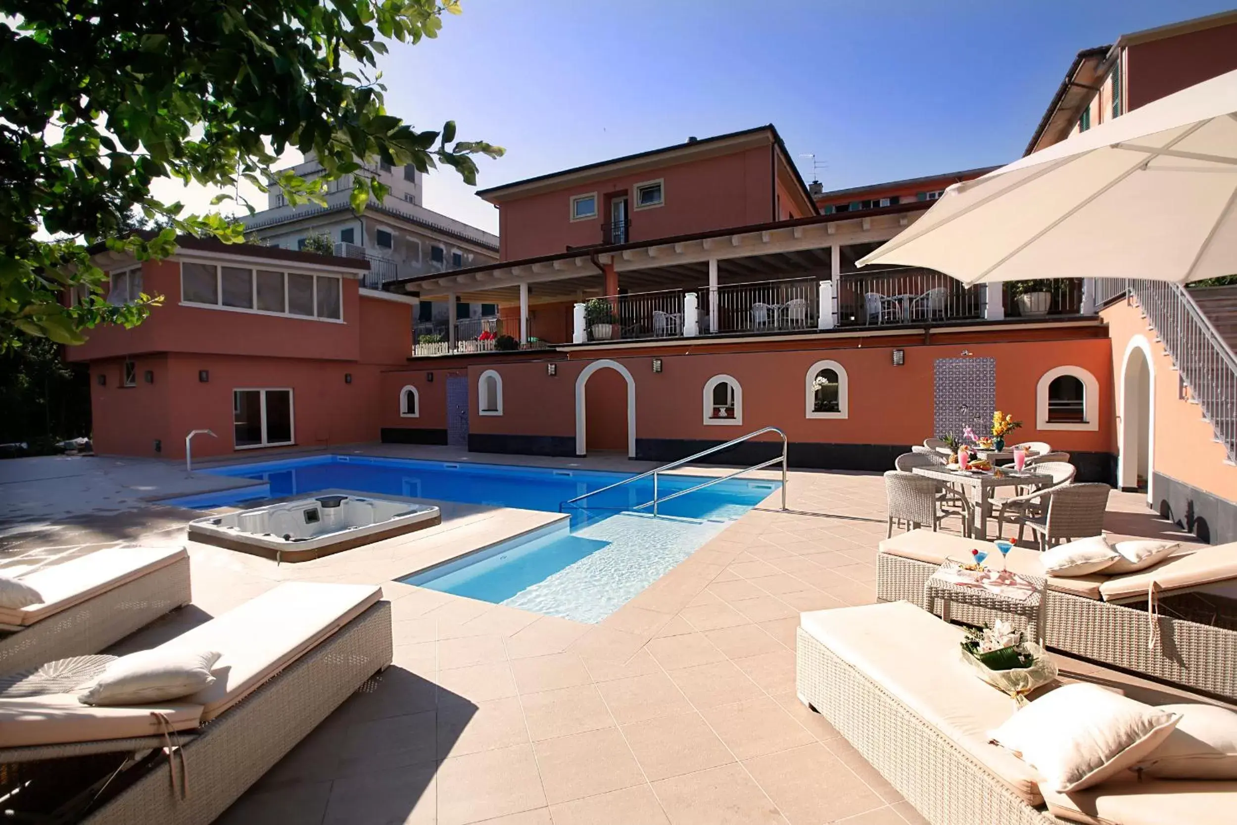 Pool view, Property Building in Hotel Monte Rosa