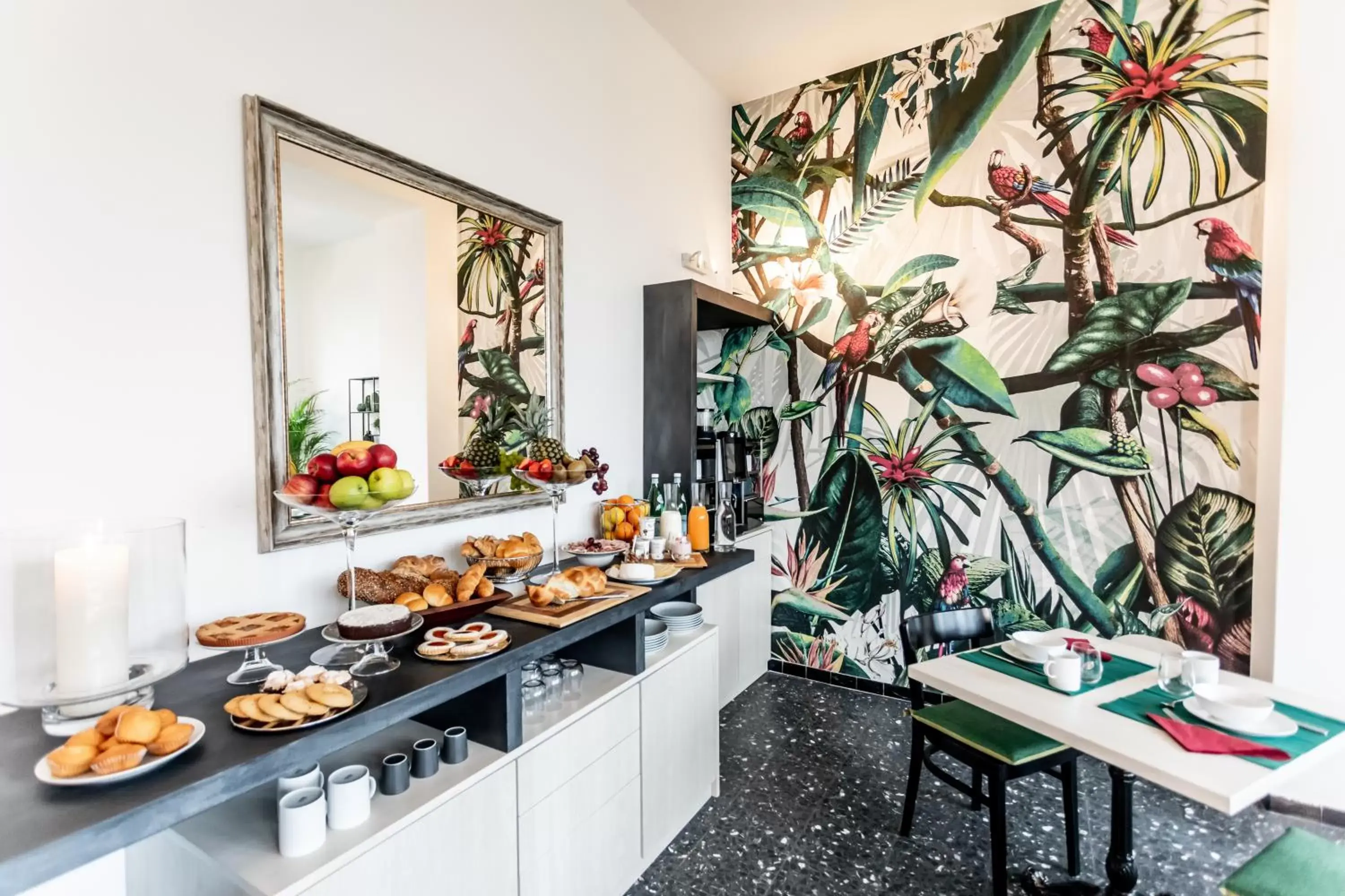 Breakfast, Restaurant/Places to Eat in Villa Muralto Rooms & Garden