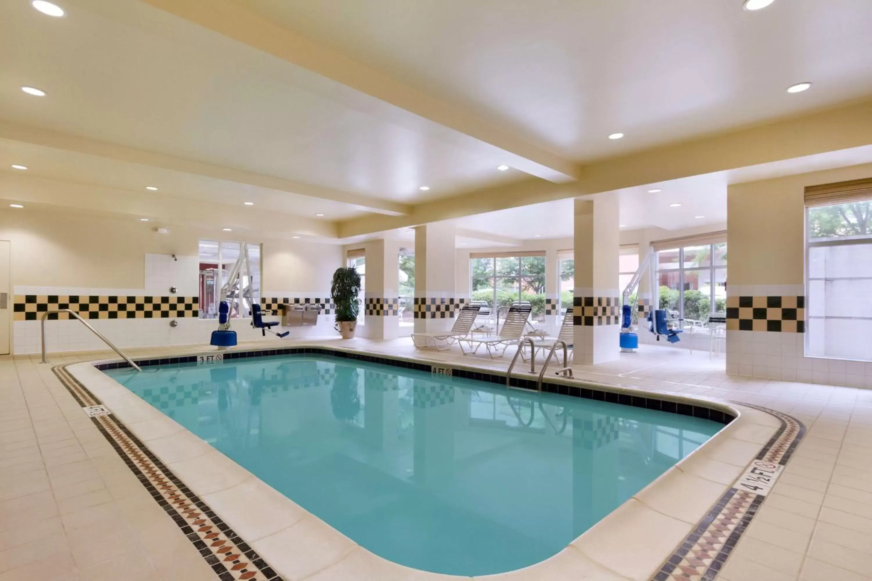 Pool view, Swimming Pool in Hilton Garden Inn Atlanta East/Stonecrest