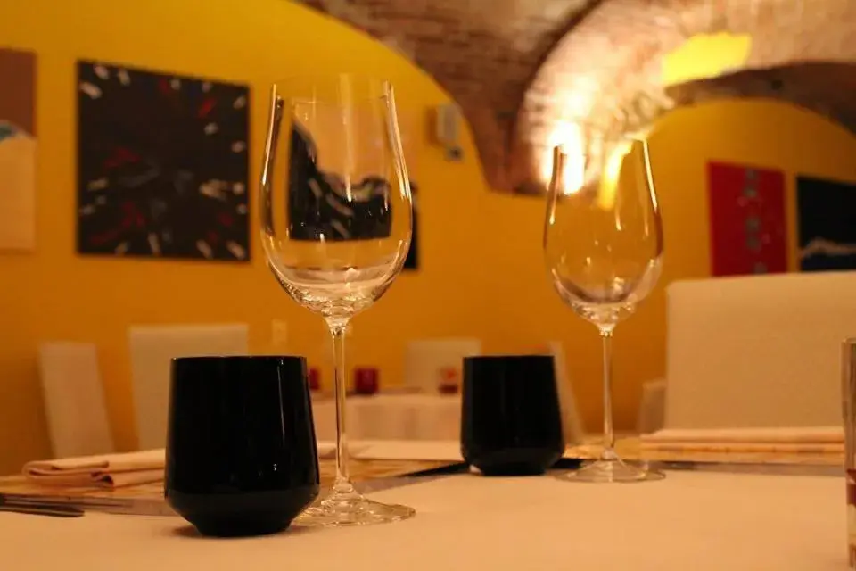 Drinks, Restaurant/Places to Eat in Albergo Cavallino