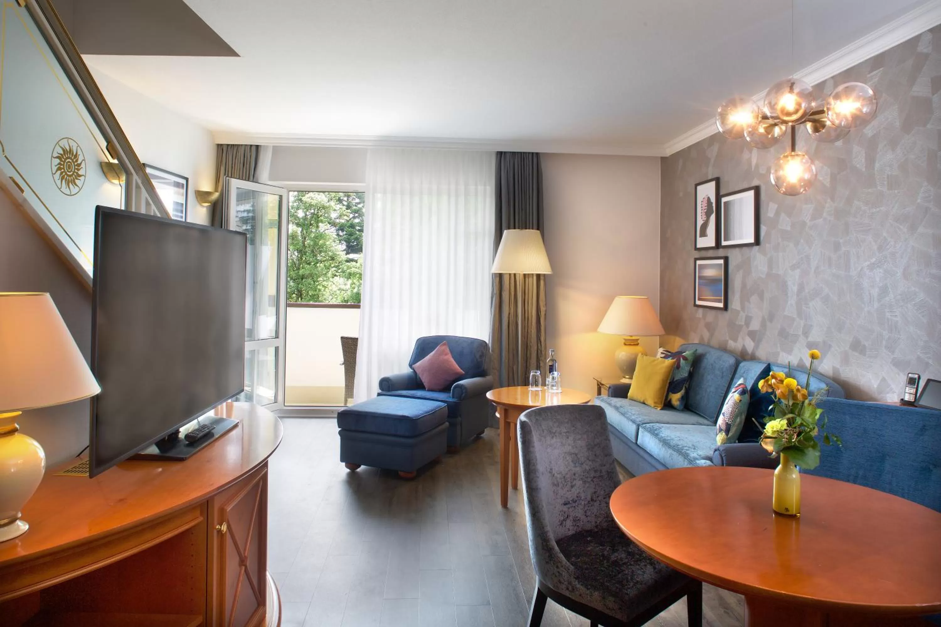 Living room in Steigenberger Hotel Der Sonnenhof