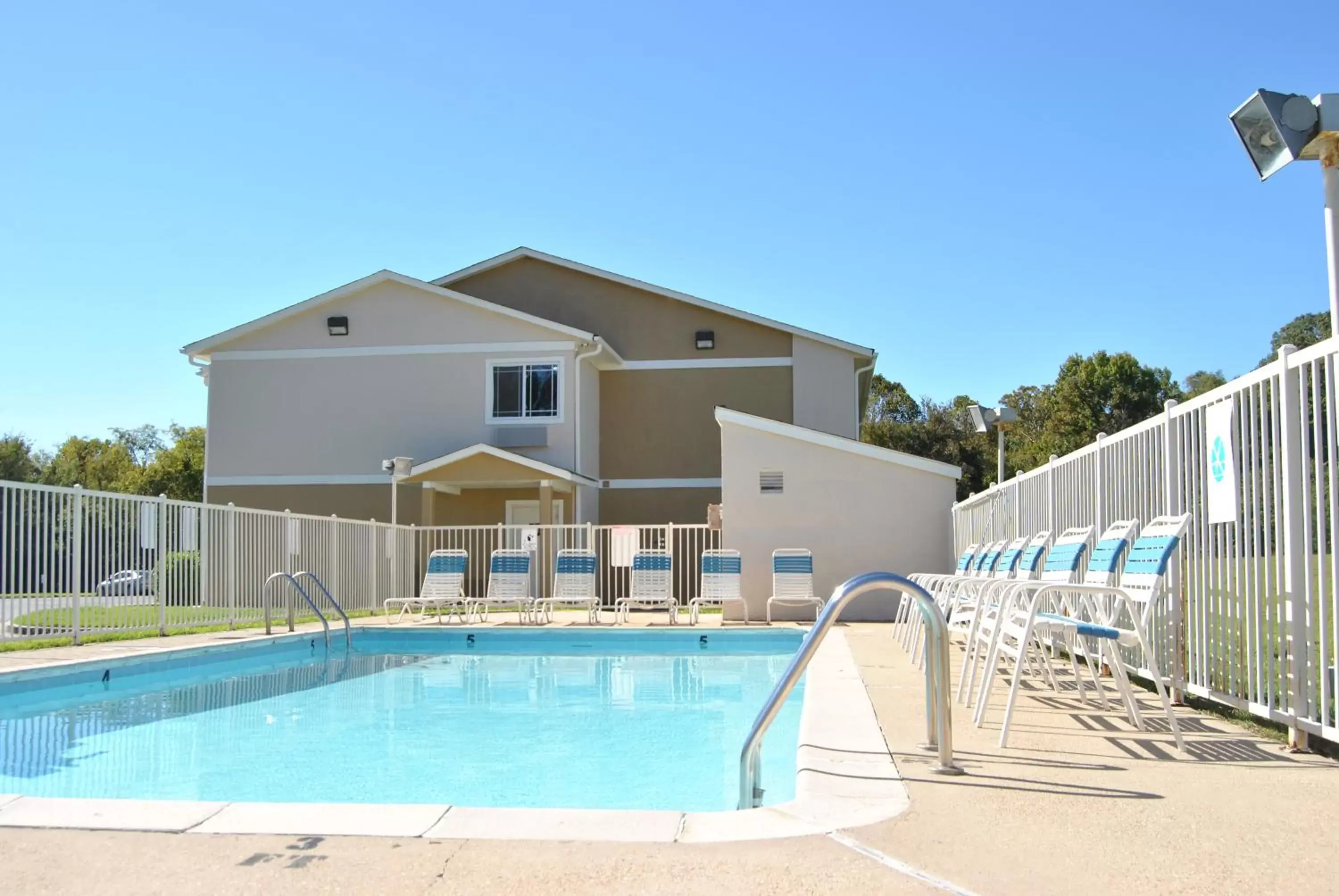 Swimming Pool in Super 8 by Wyndham Vicksburg