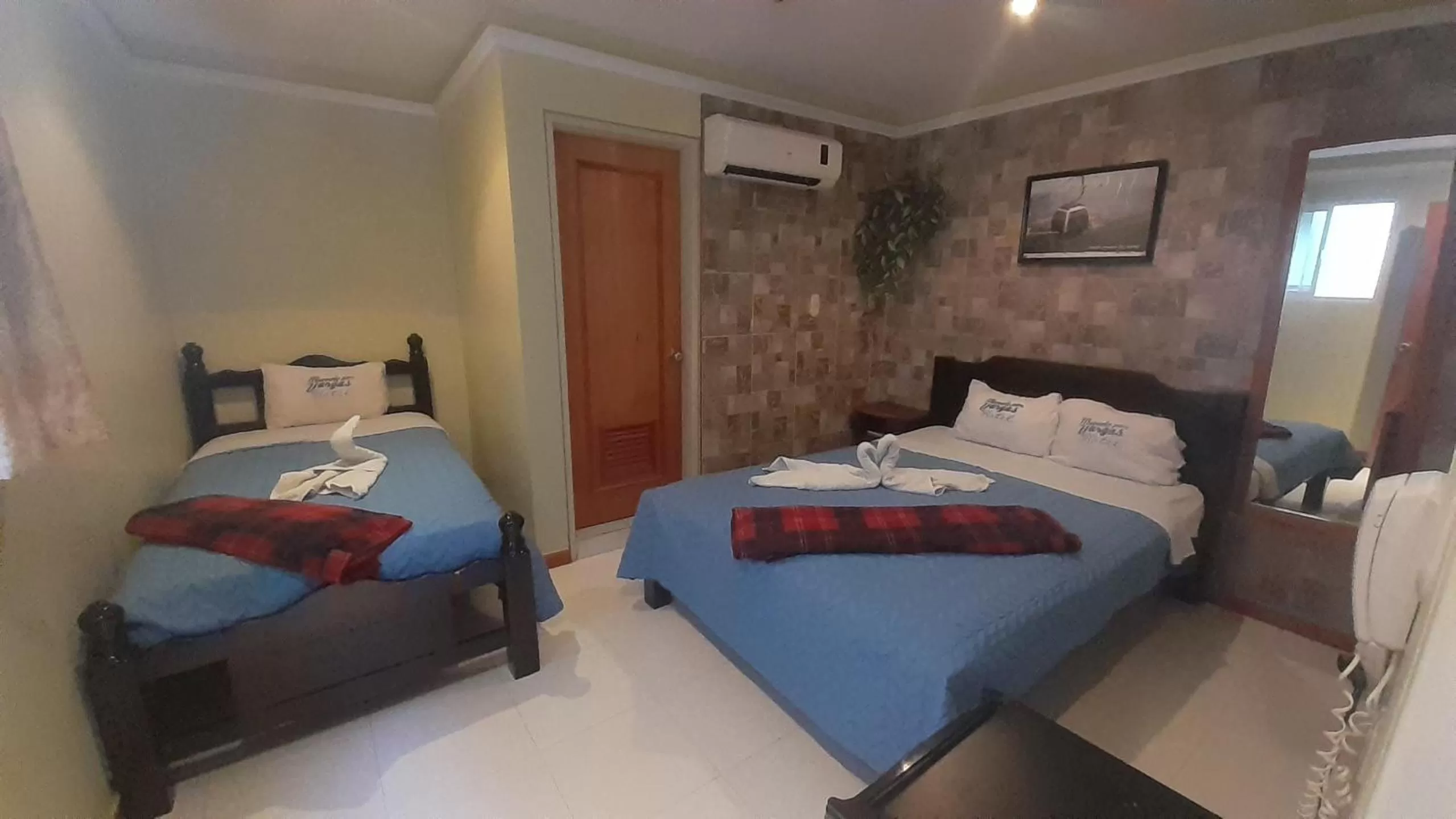 Bedroom, Bed in HOTEL MUEVETE POR VARGAS