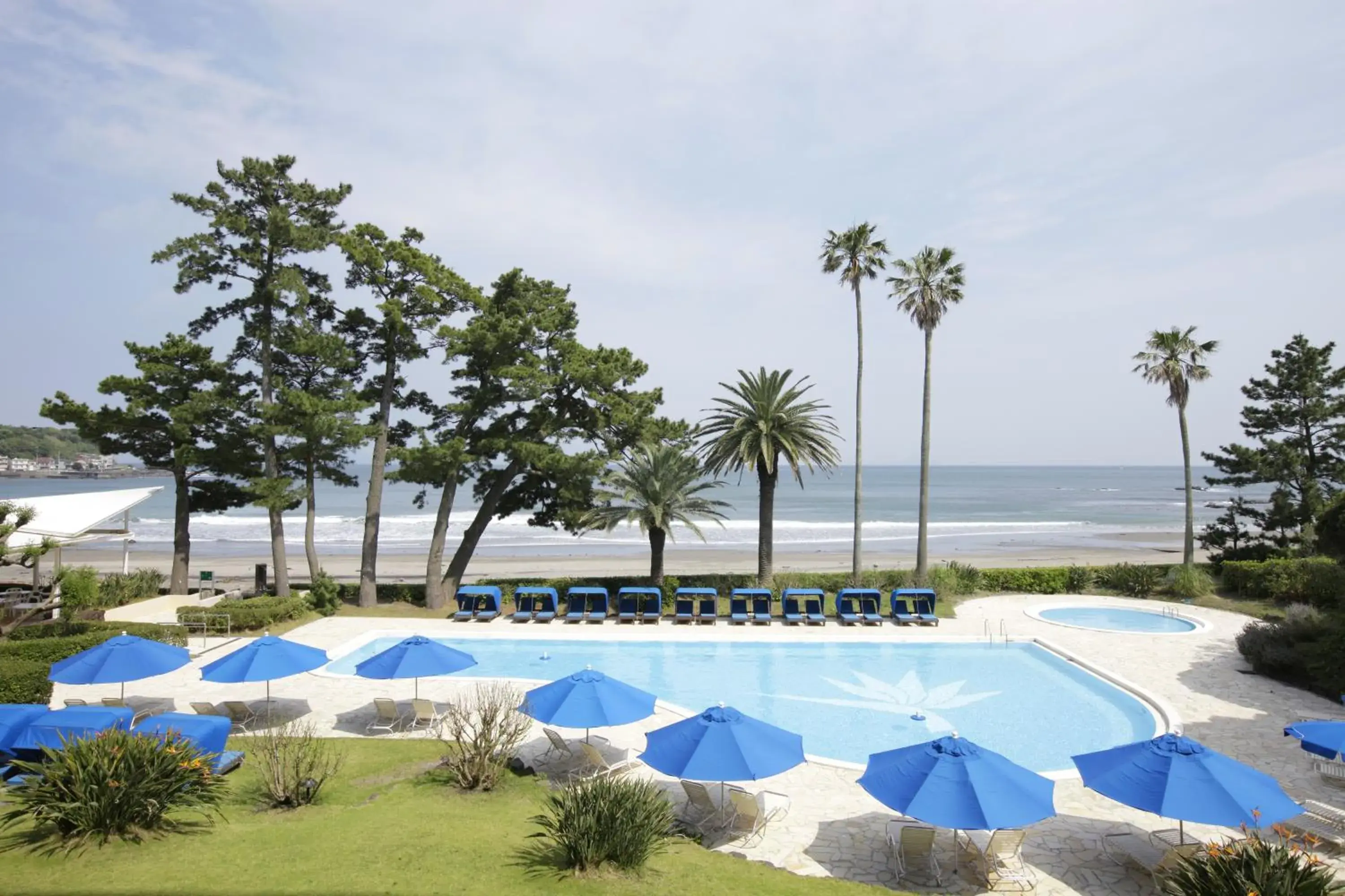 Swimming Pool in Izu-Imaihama Tokyu Hotel