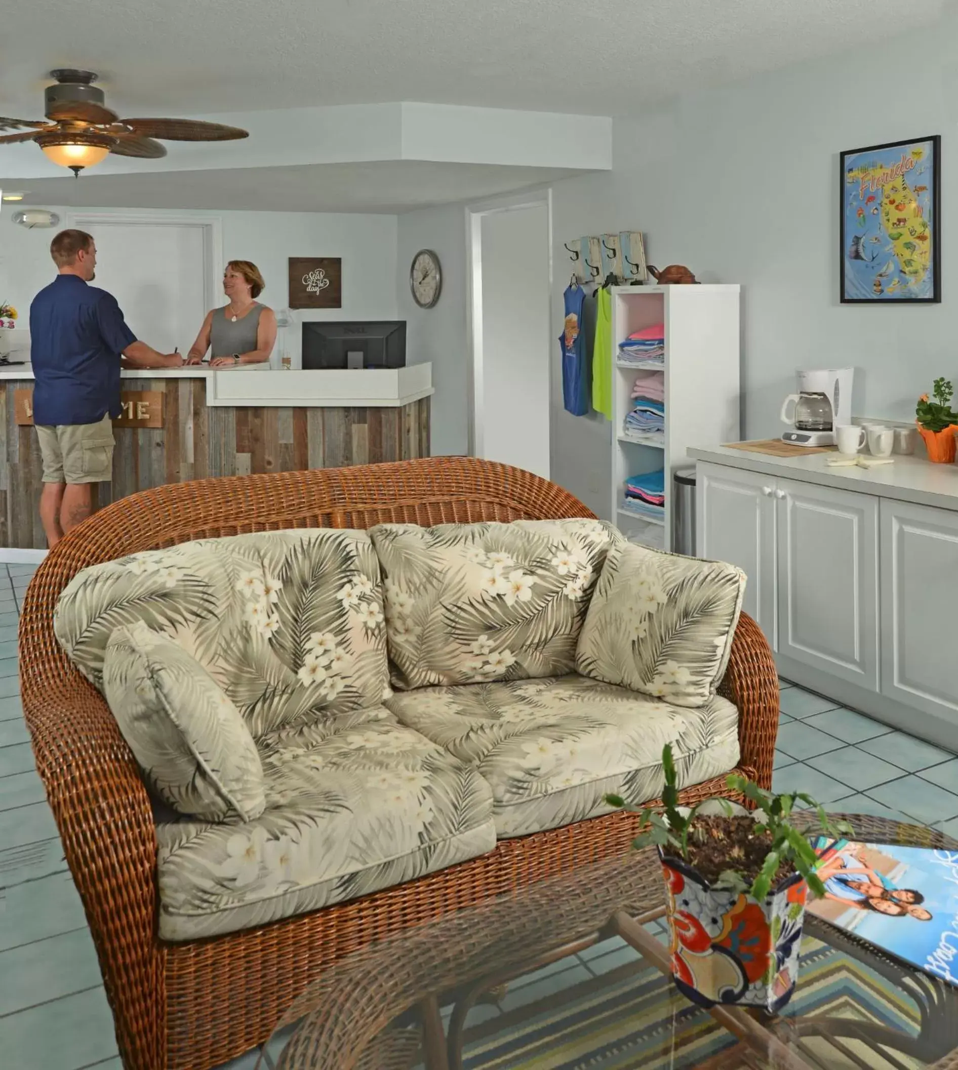 Property building, Seating Area in Tuckaway Shores Resort