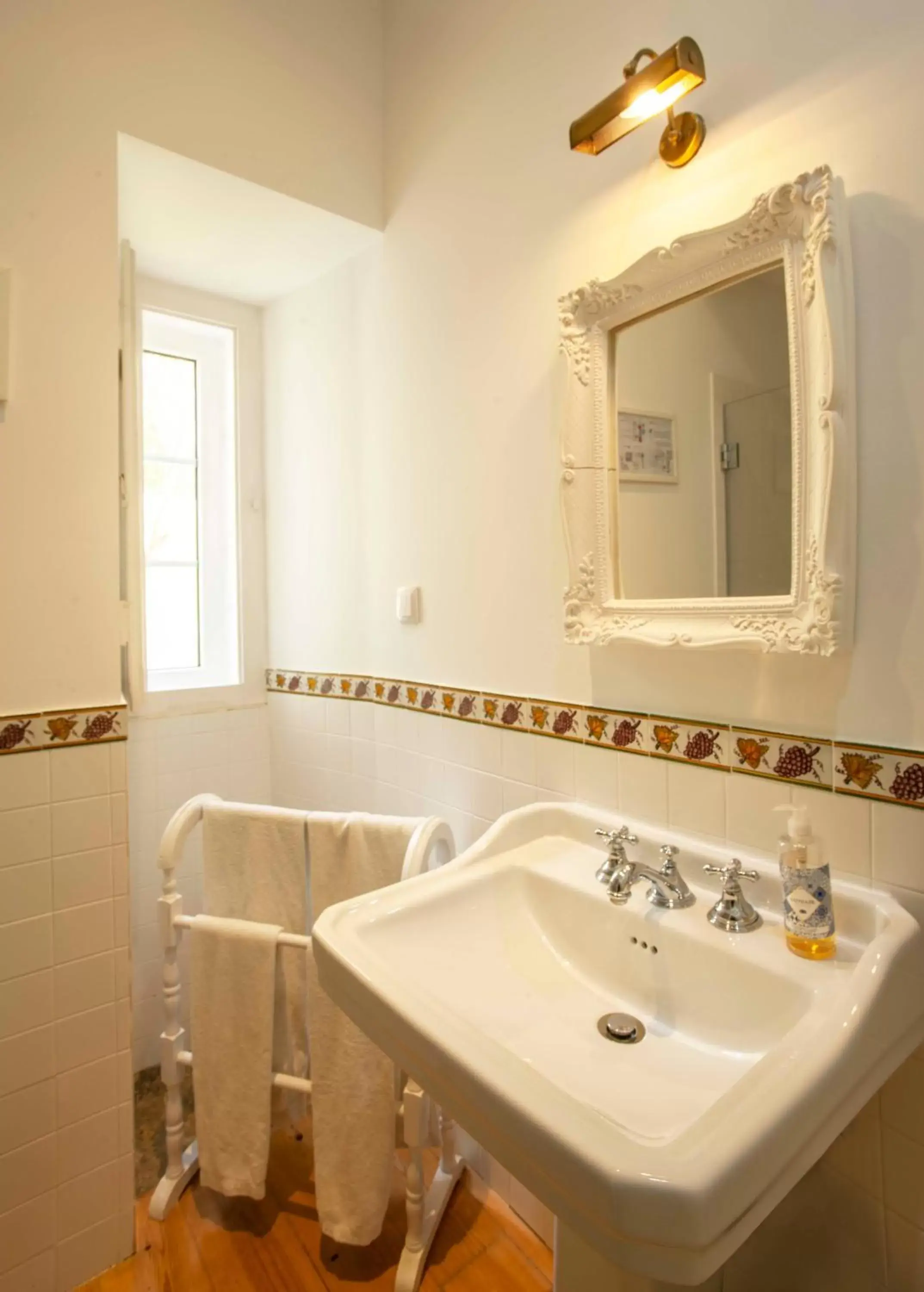 Bathroom in Casa do Vinho Sintra Guest House