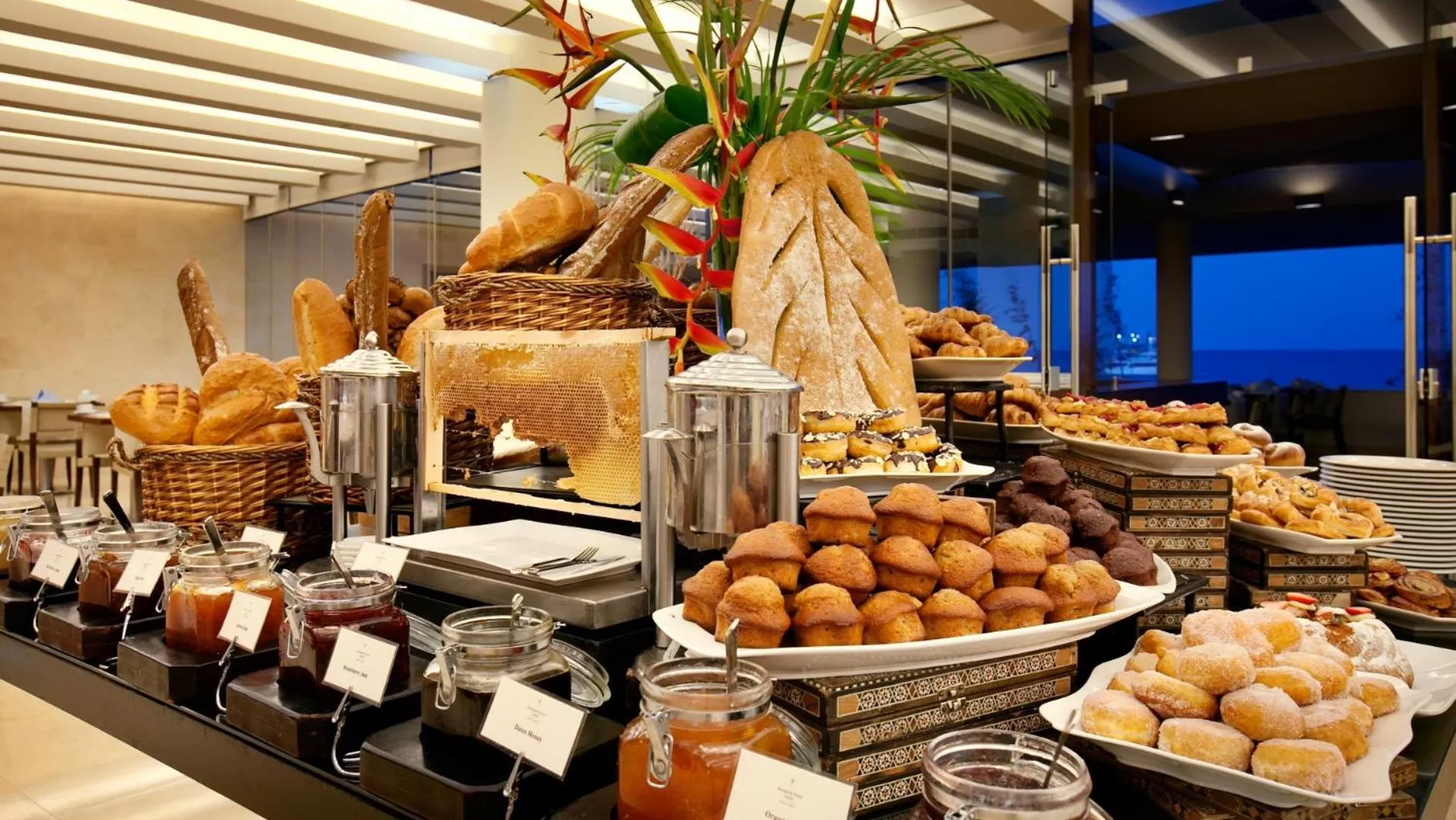 Food in Kempinski Hotel Aqaba