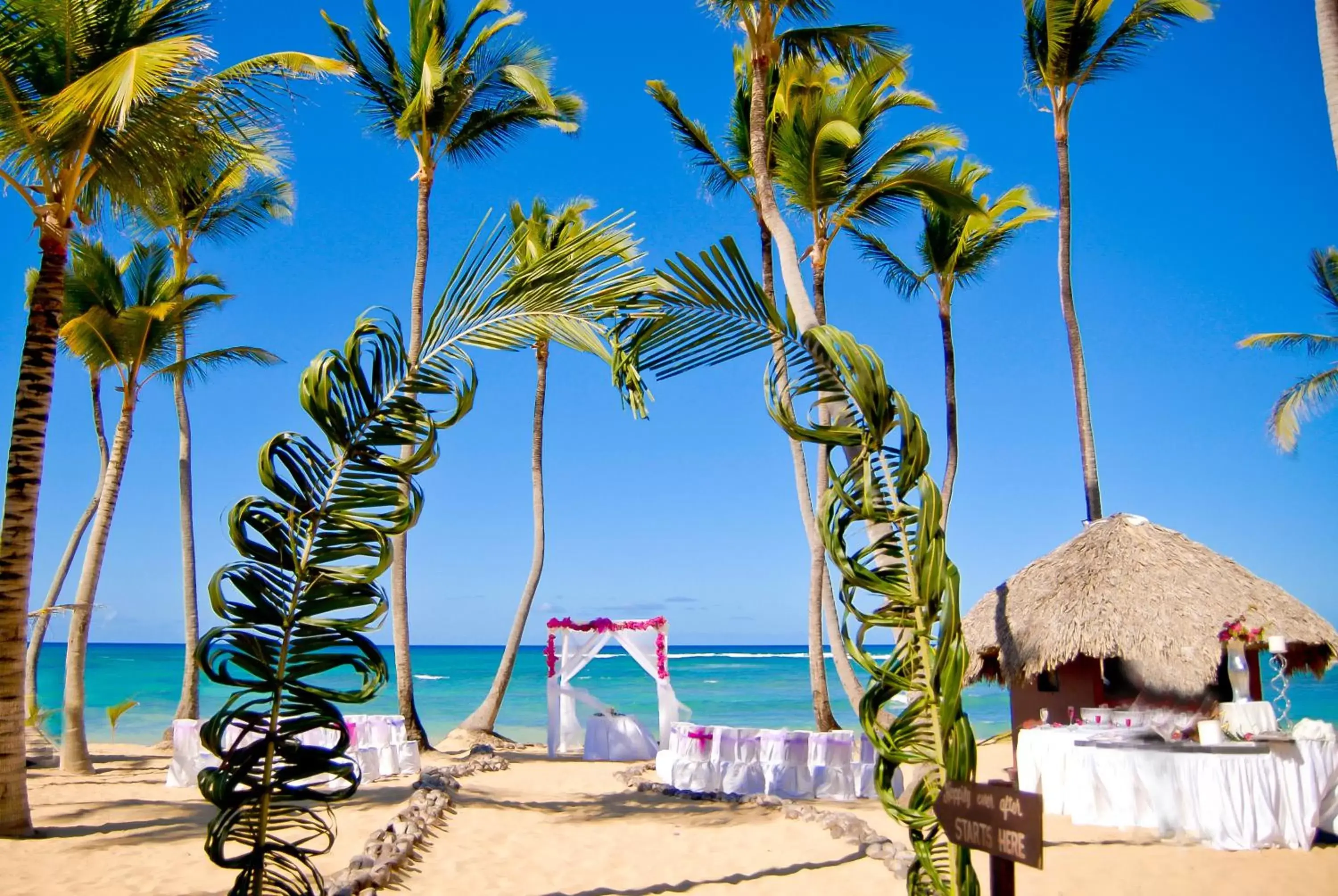 Banquet/Function facilities, Beach in Grand Sirenis Punta Cana Resort & Aquagames - All Inclusive