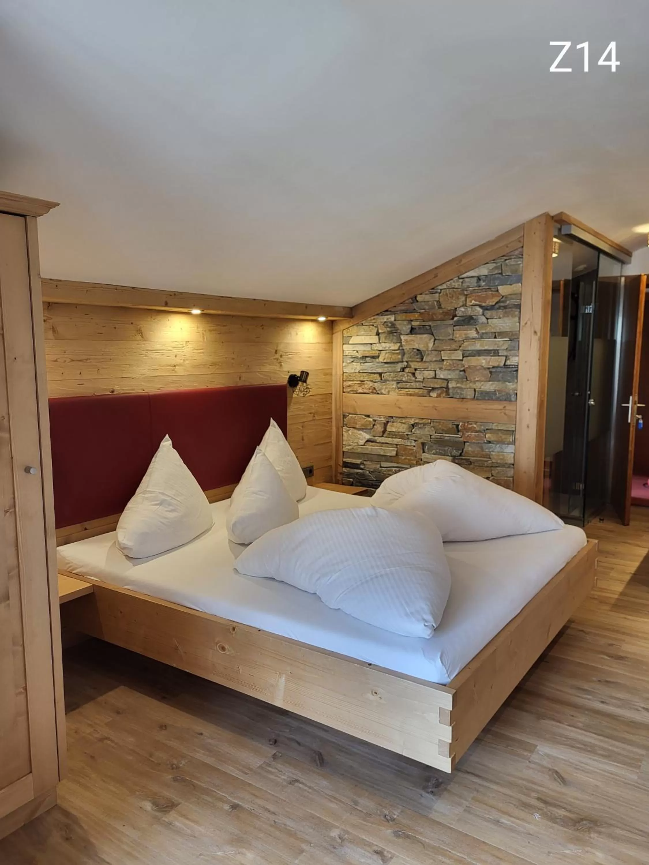 Bed in Adler Hotel-Pension