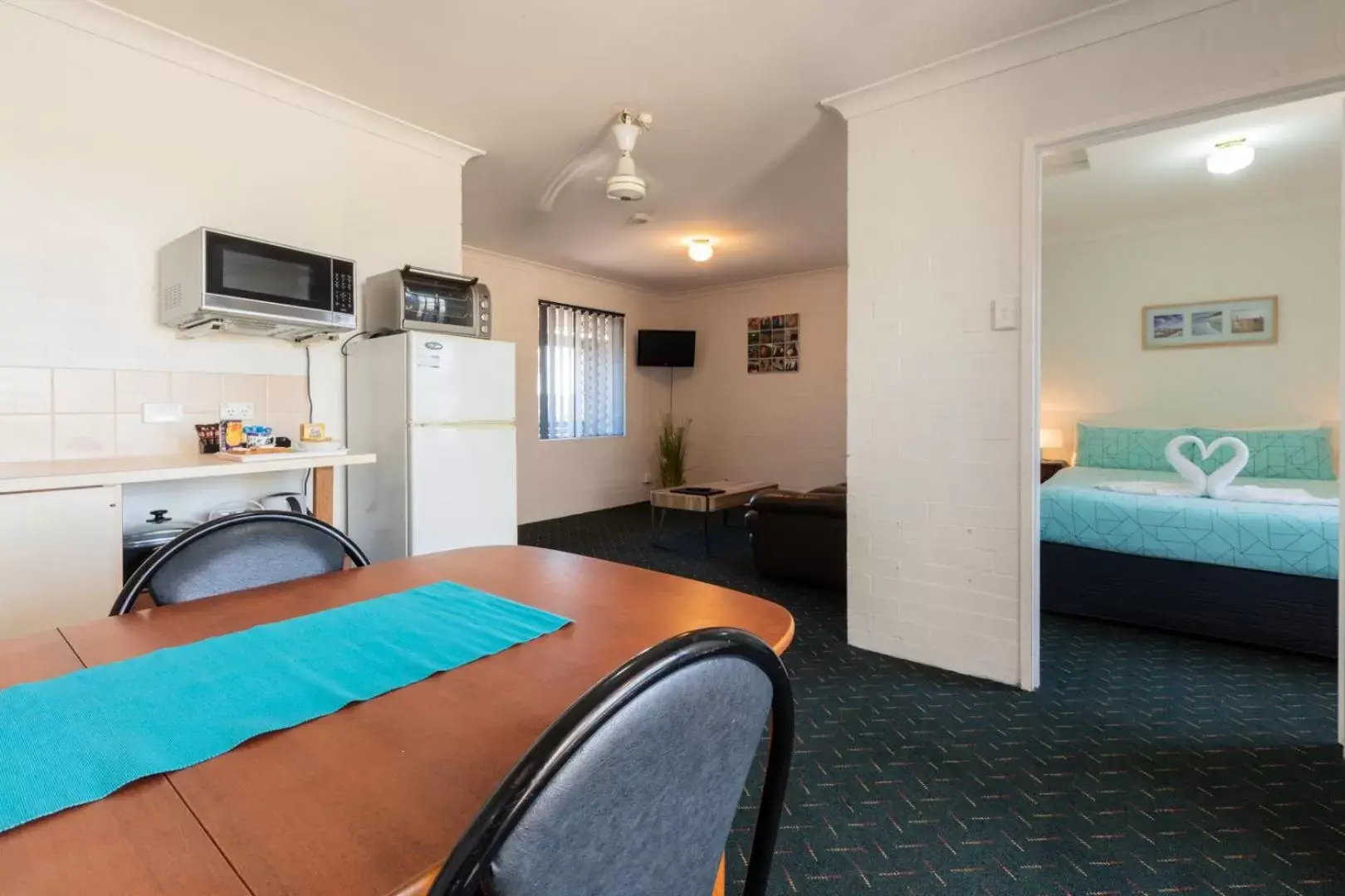 Photo of the whole room in Sails Geraldton Accommodation