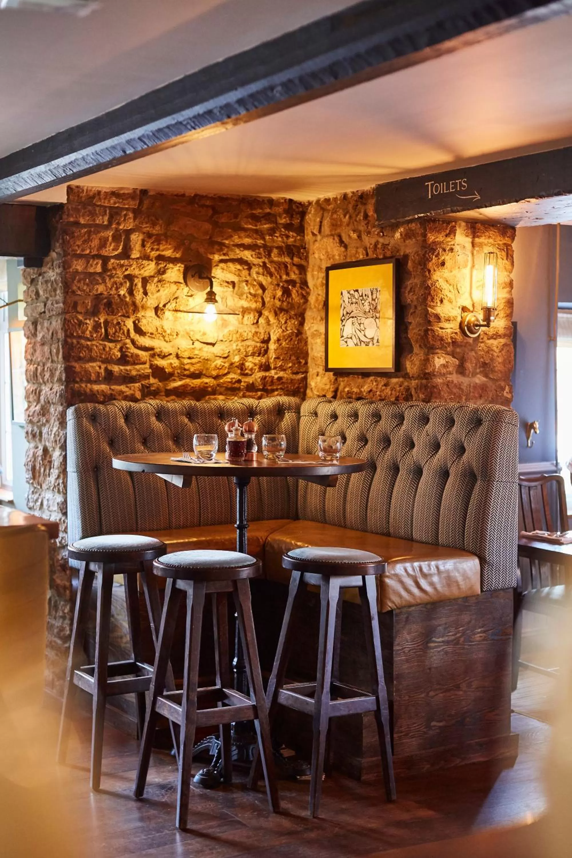 Restaurant/places to eat in The Swan Inn