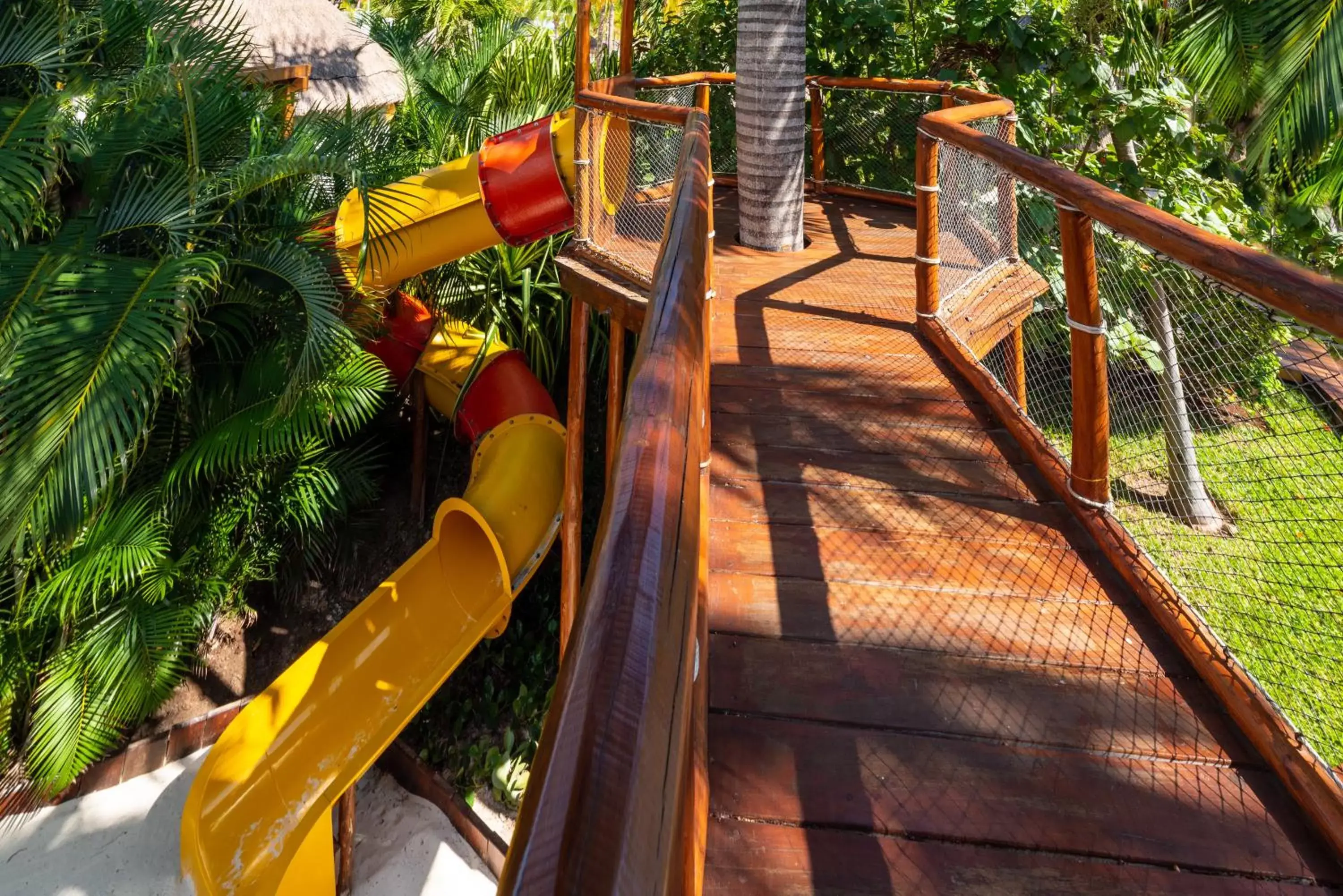 Kids's club, Water Park in InterContinental Presidente Cancun Resort