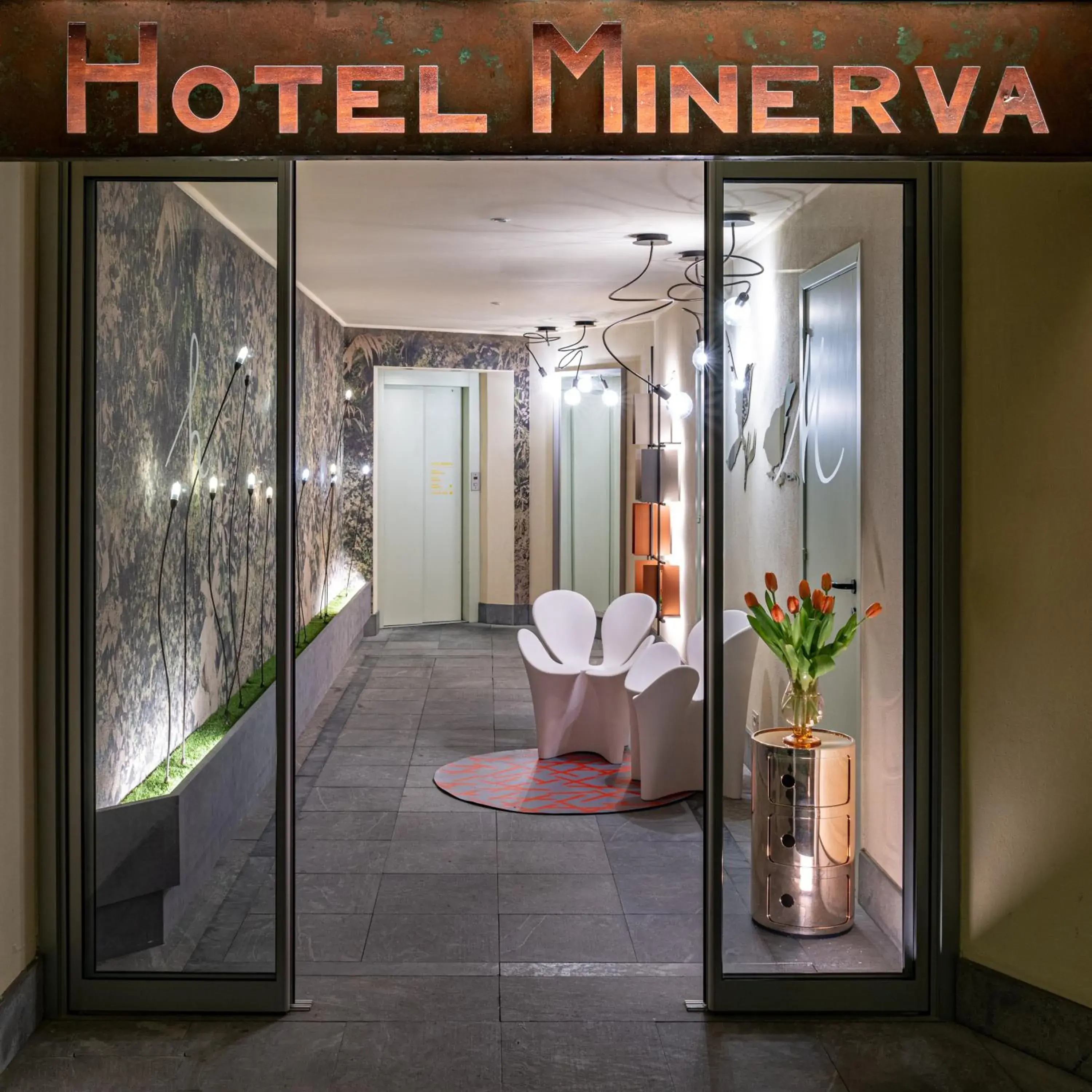 Property building, Bathroom in Albergo Minerva