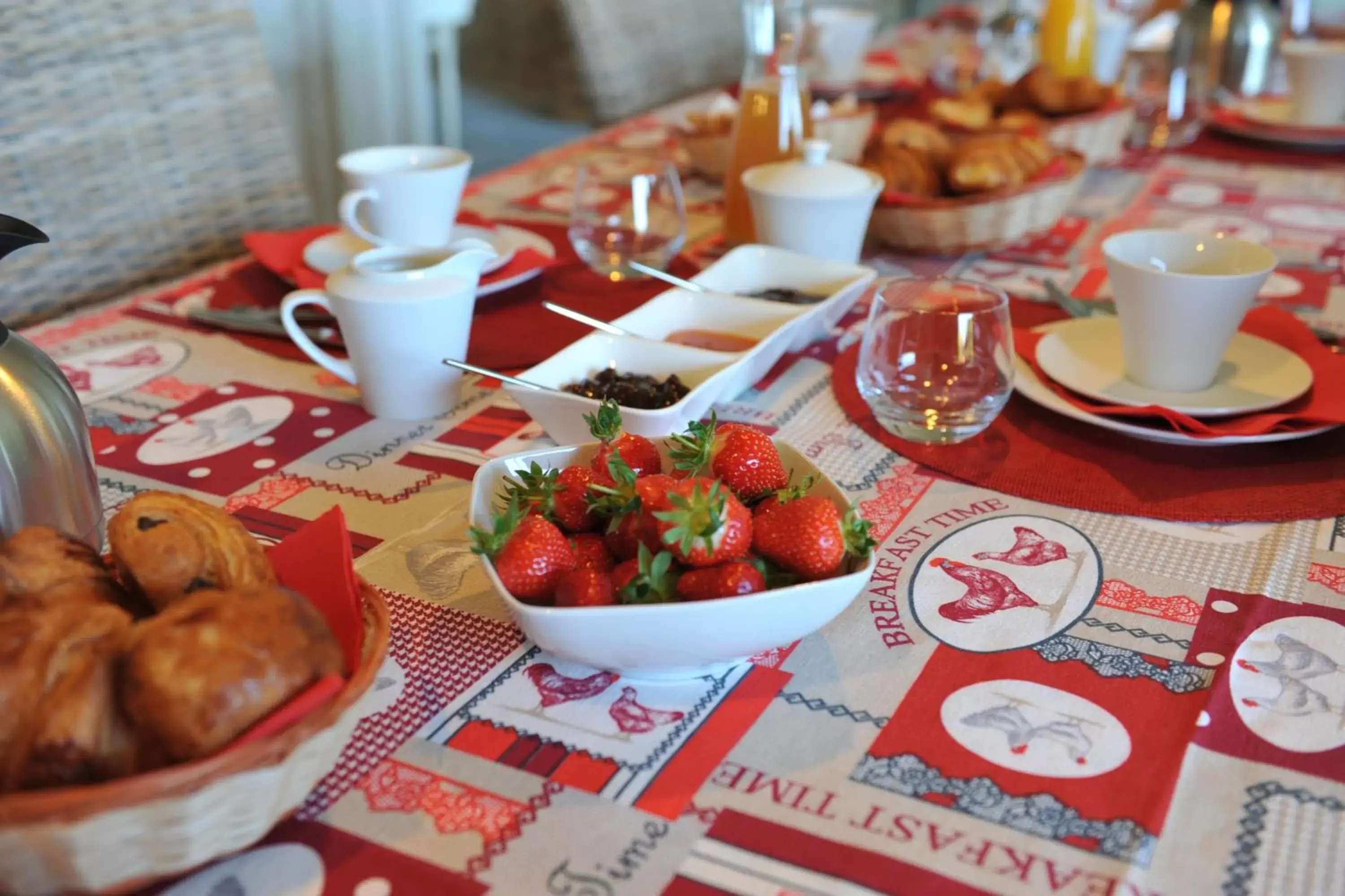 Dining area in Le Mas Terre des Anges