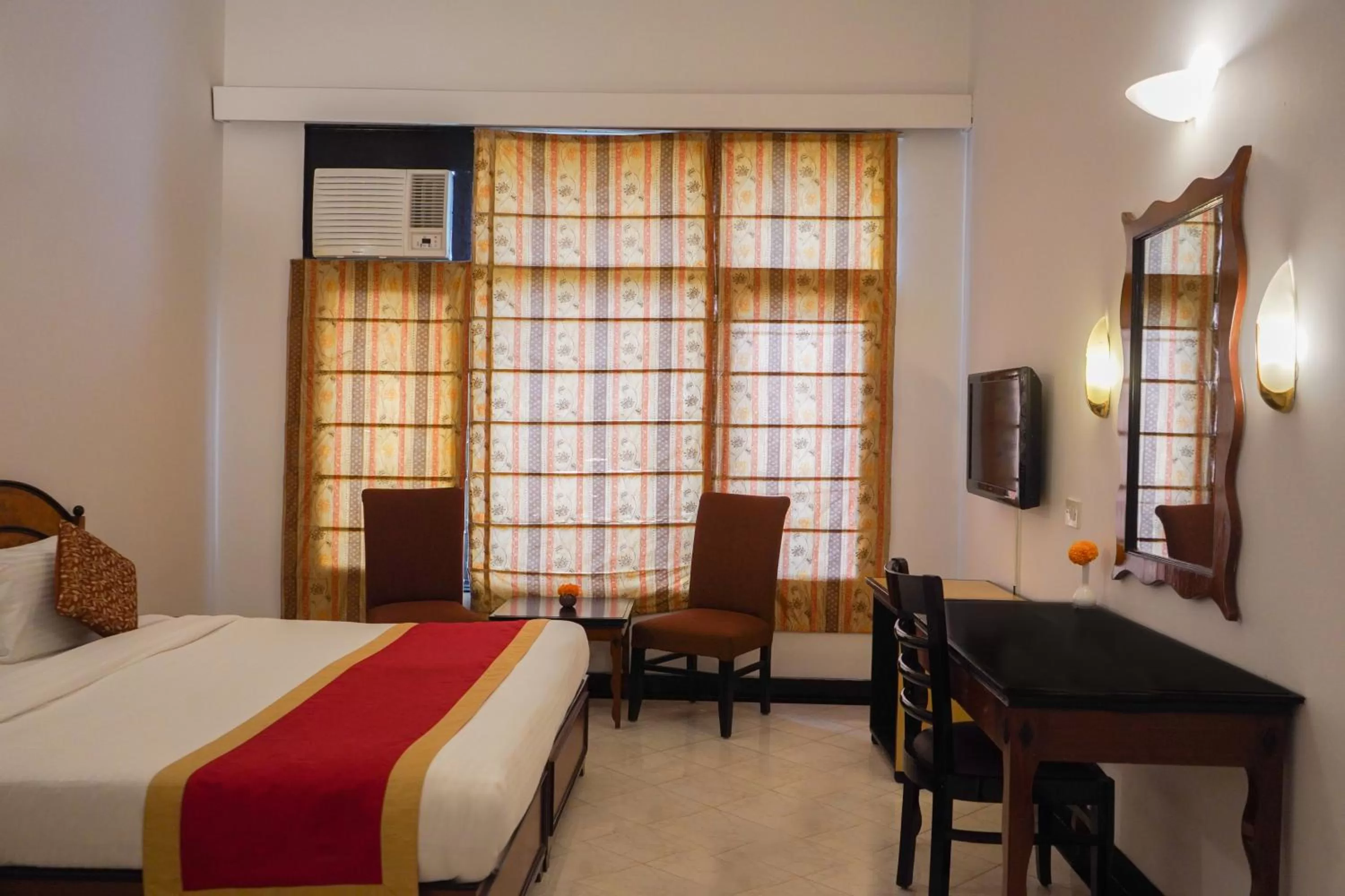 Bedroom, Bed in Country Inn Nature Resort Bhimtal