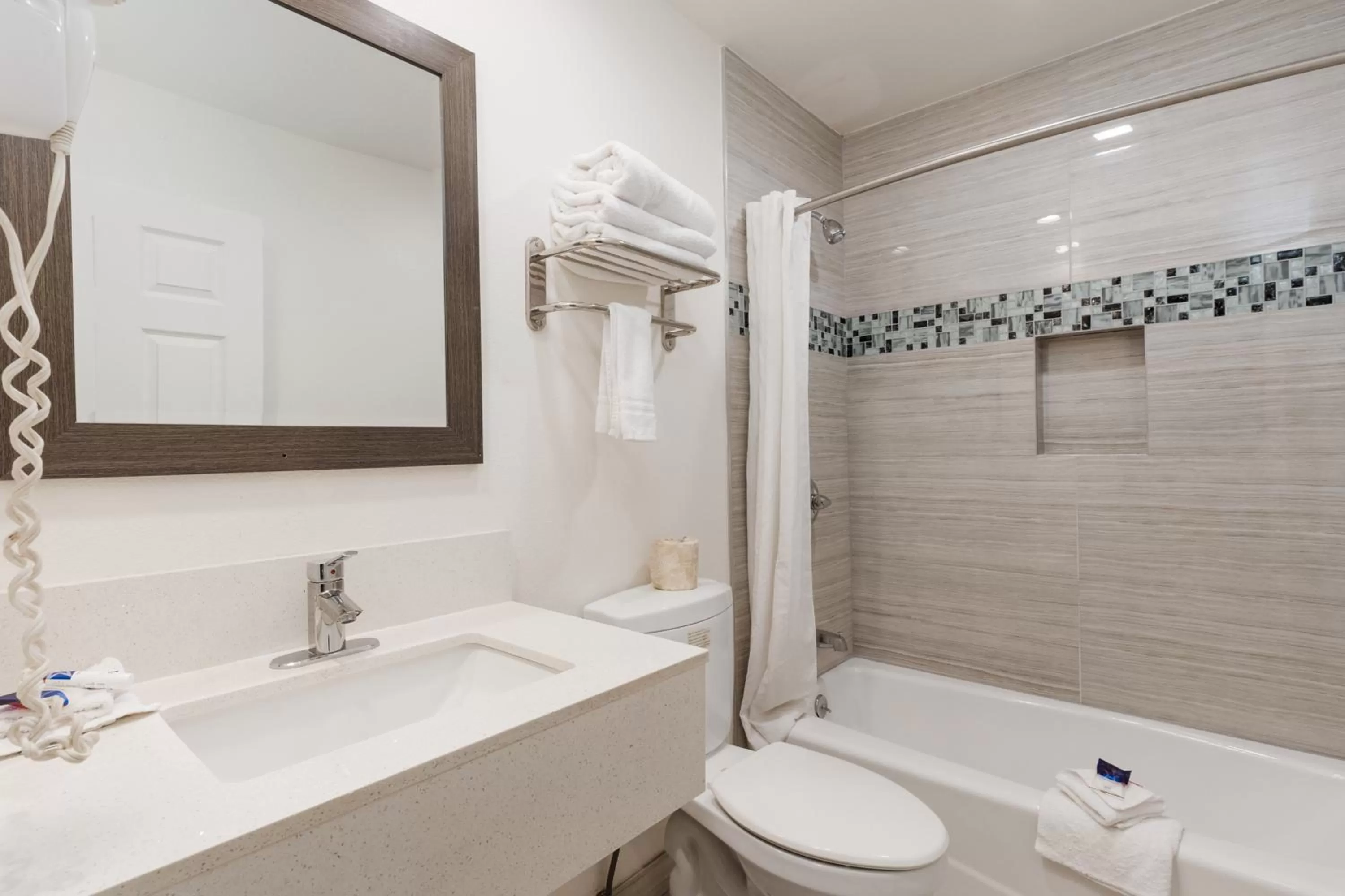 Bathroom in Americas Best Value Inn & Suites Anaheim