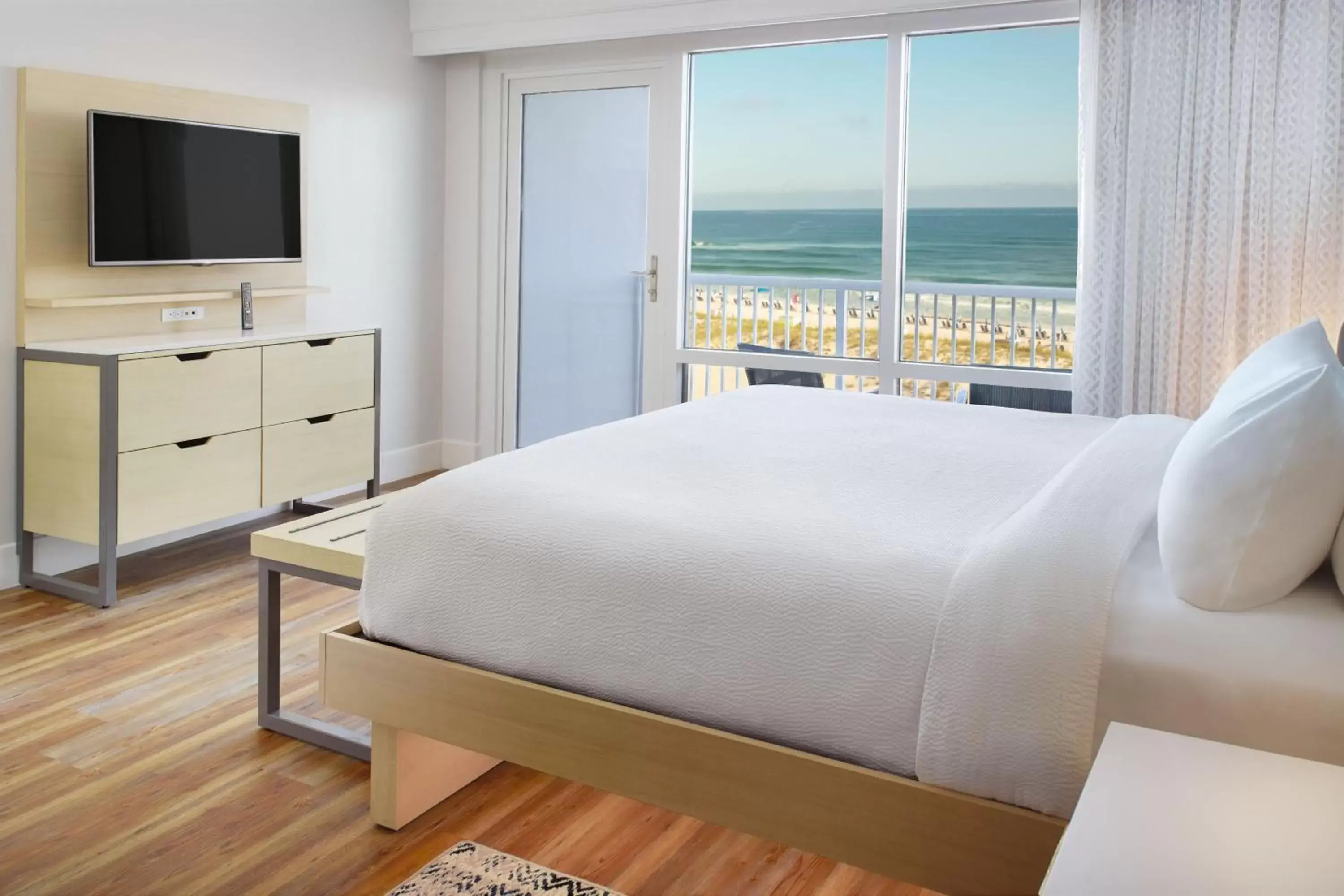 Bedroom, Bed in SpringHill Suites by Marriott Pensacola Beach