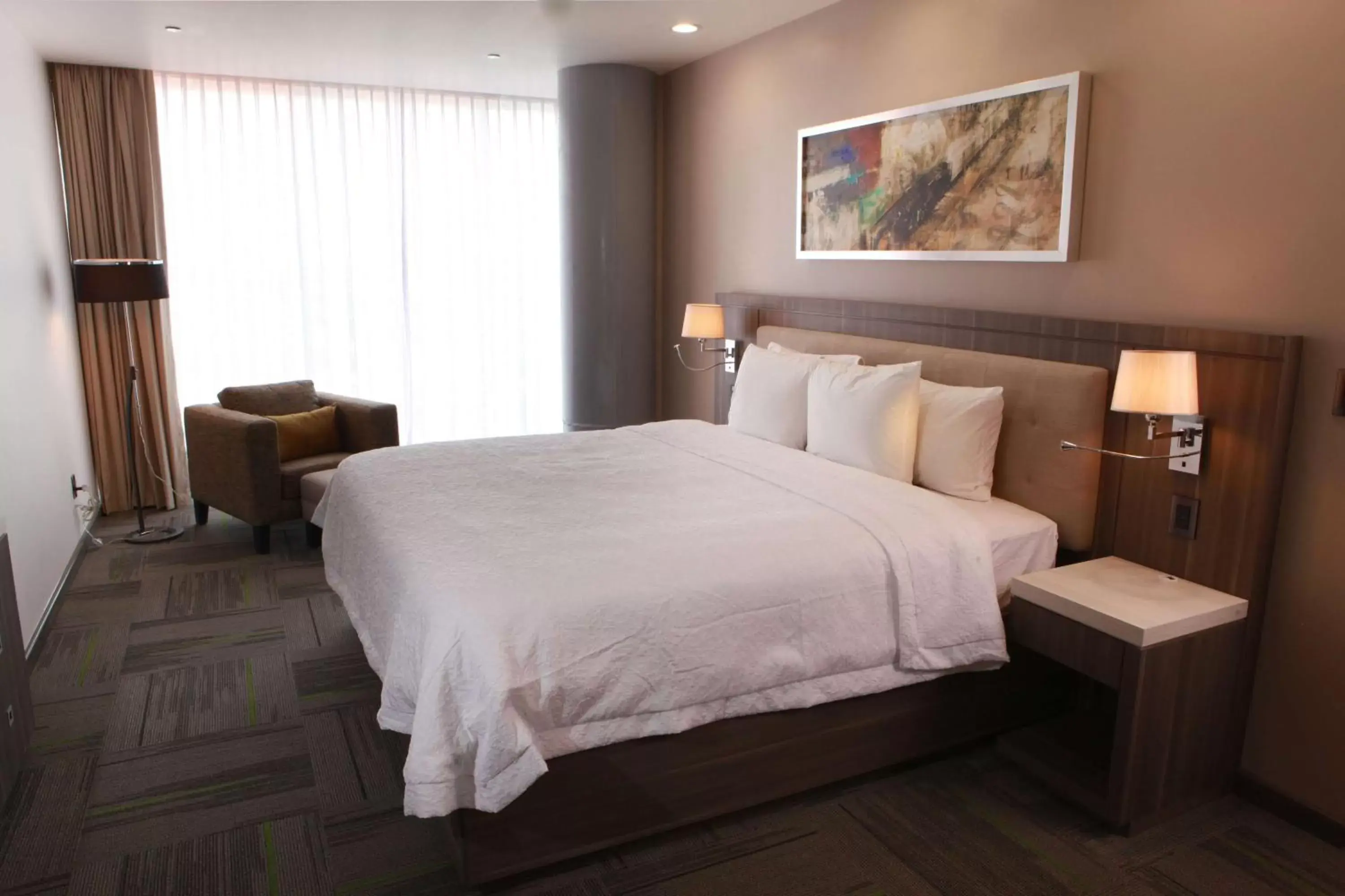 Bed in Hampton Inn & Suites by Hilton Aguascalientes Aeropuerto