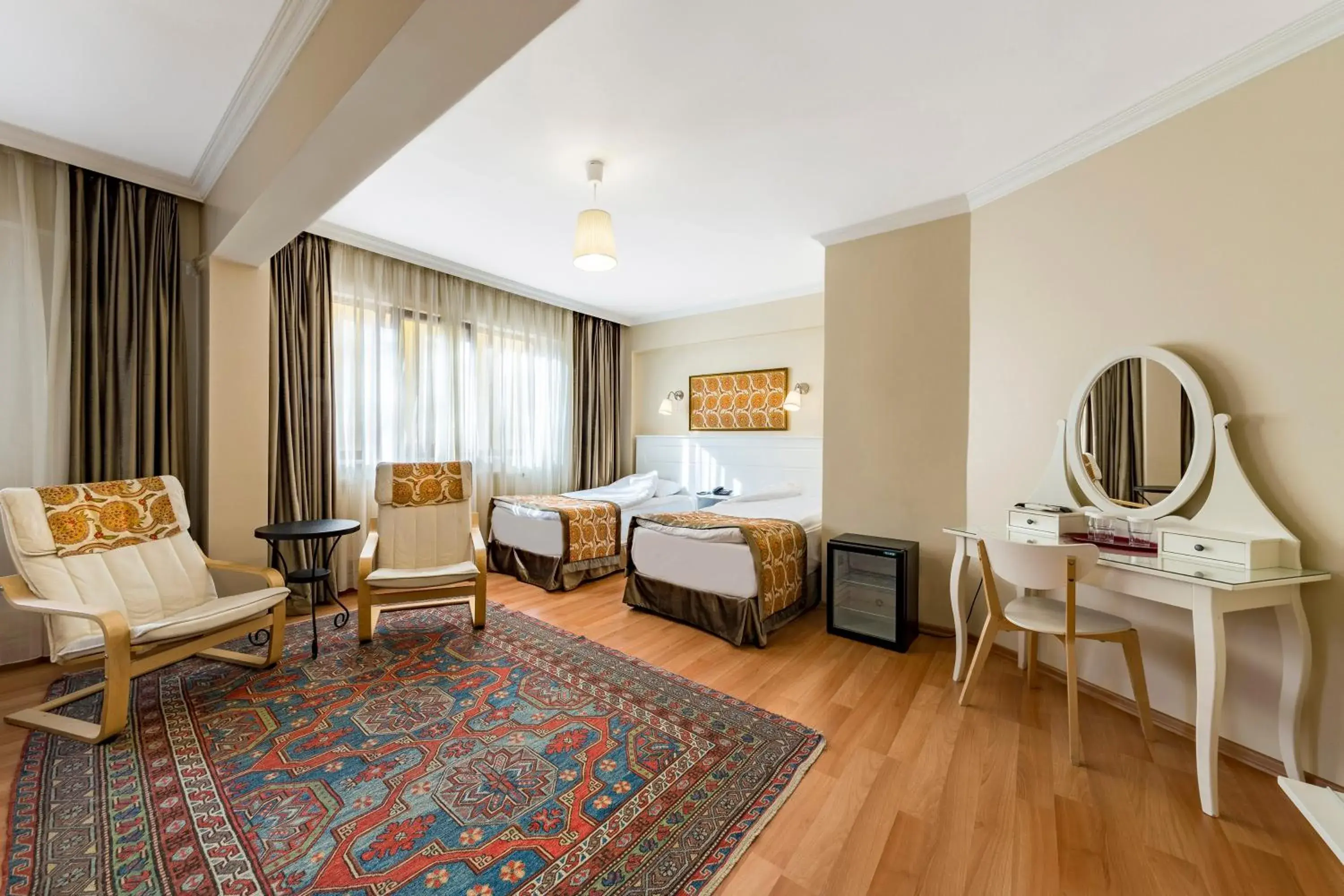 Photo of the whole room in Hotel Fehmi Bey - Special Category