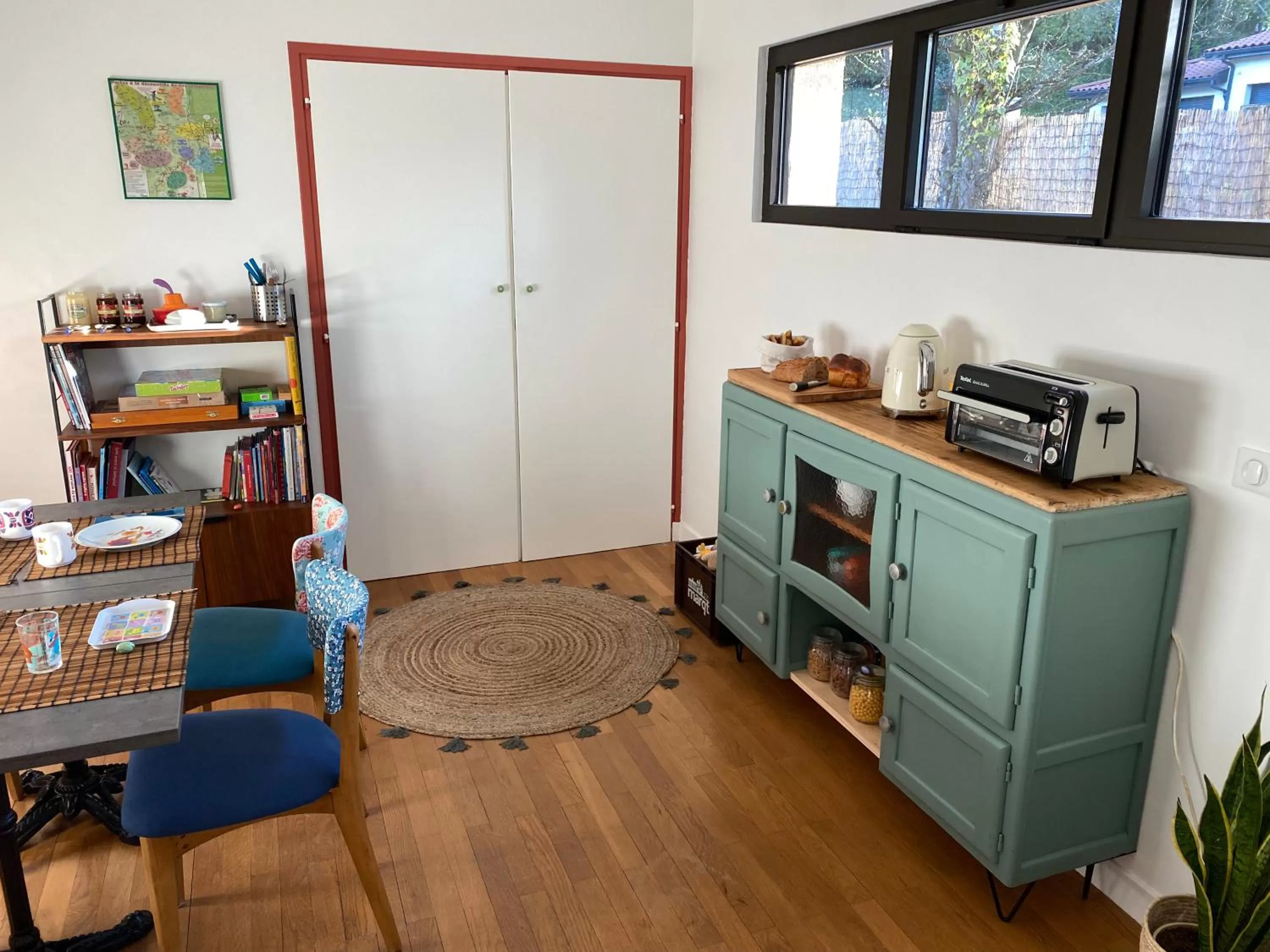 Breakfast, Kitchen/Kitchenette in Les Cabanons