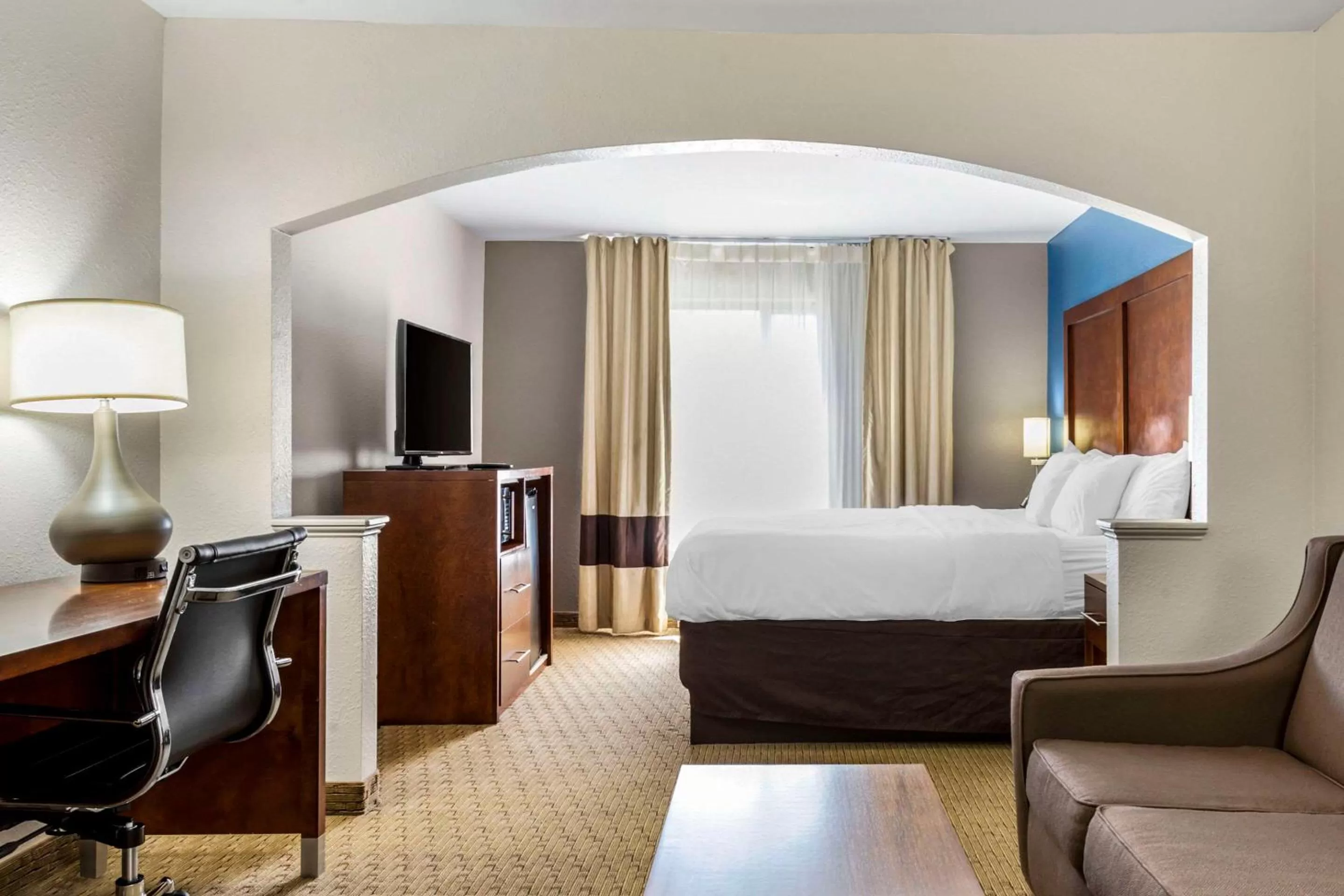 Bedroom, Bed in Comfort Inn Garner Clayton I-40