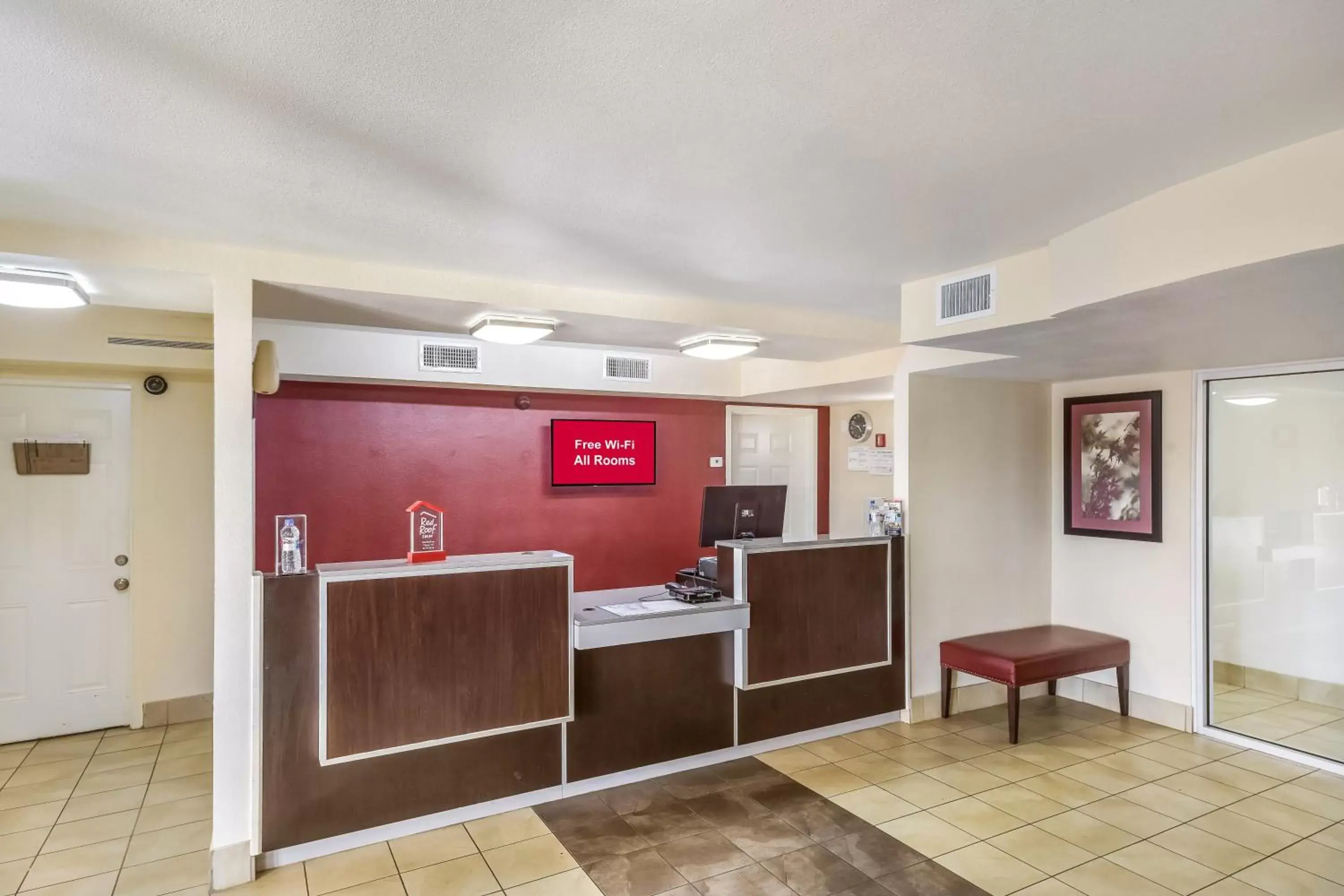 Lobby or reception, Lobby/Reception in Red Roof Inn Plano