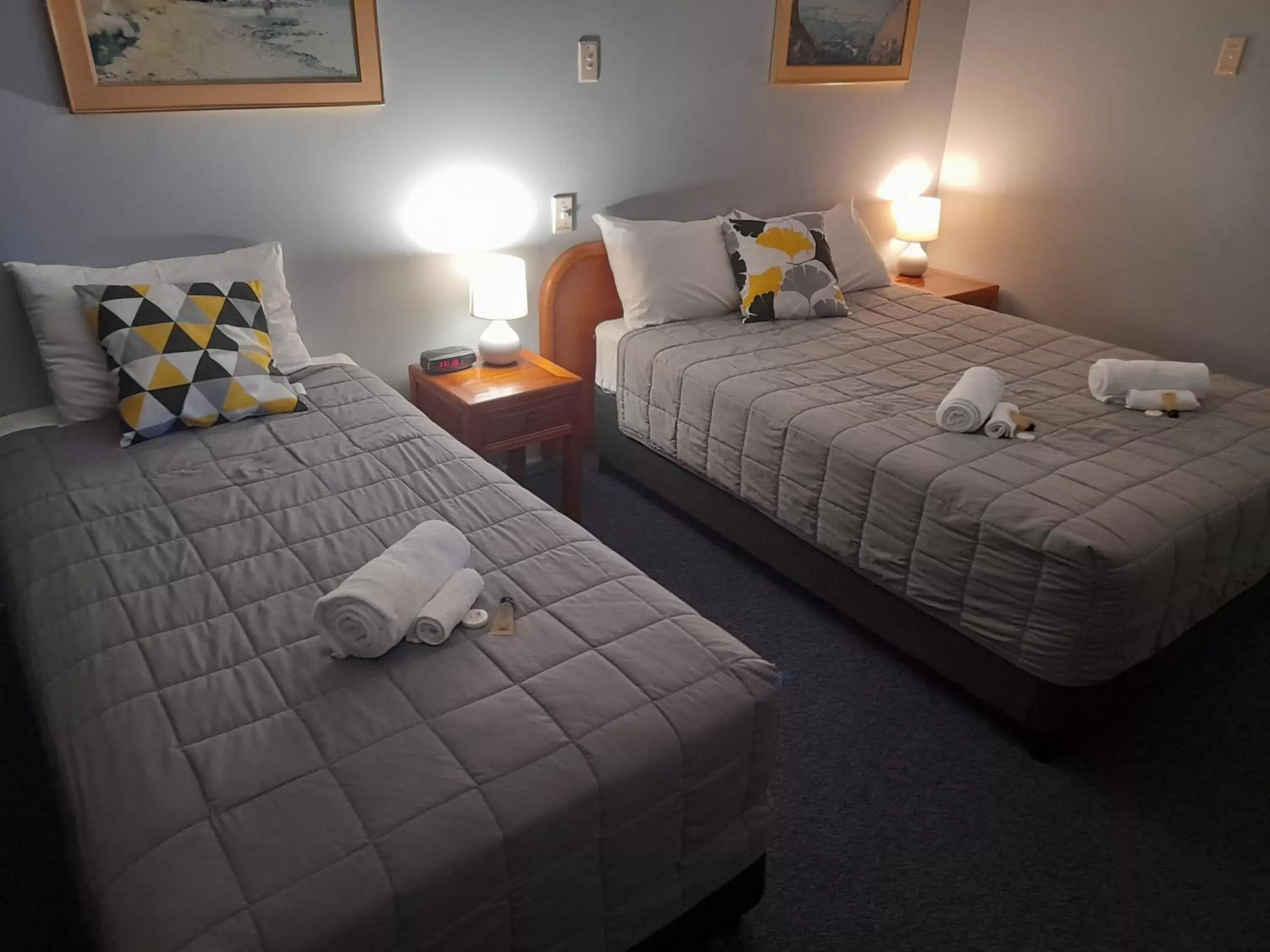Bedroom, Bed in Civic Motel Grafton