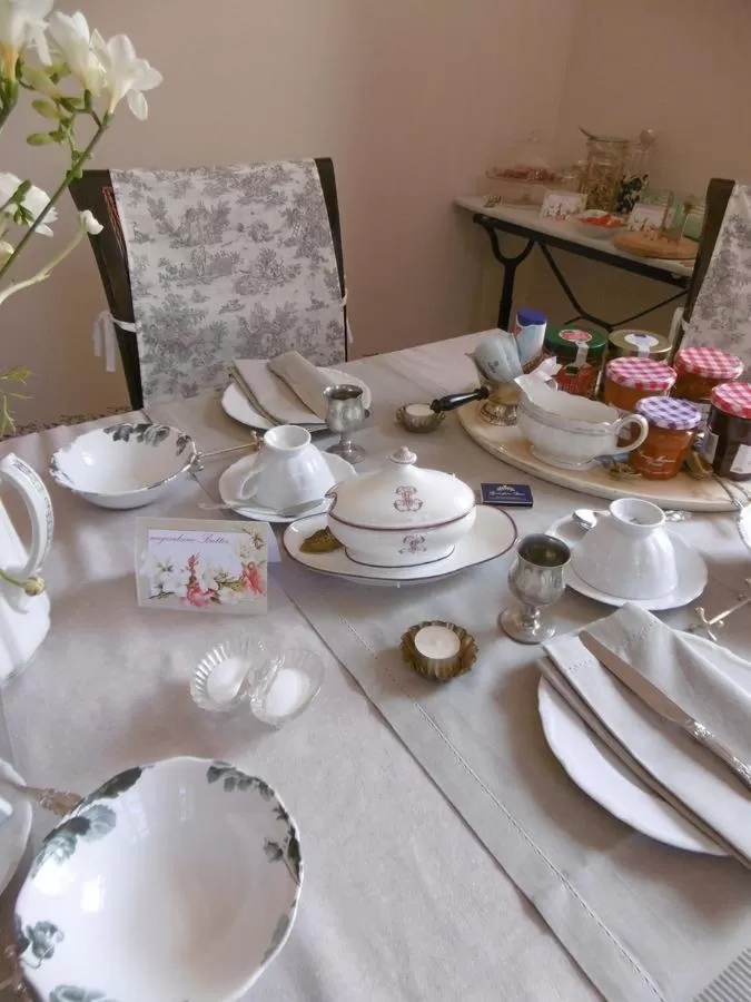 Restaurant/places to eat in ApartOne Altstadt-Hotel