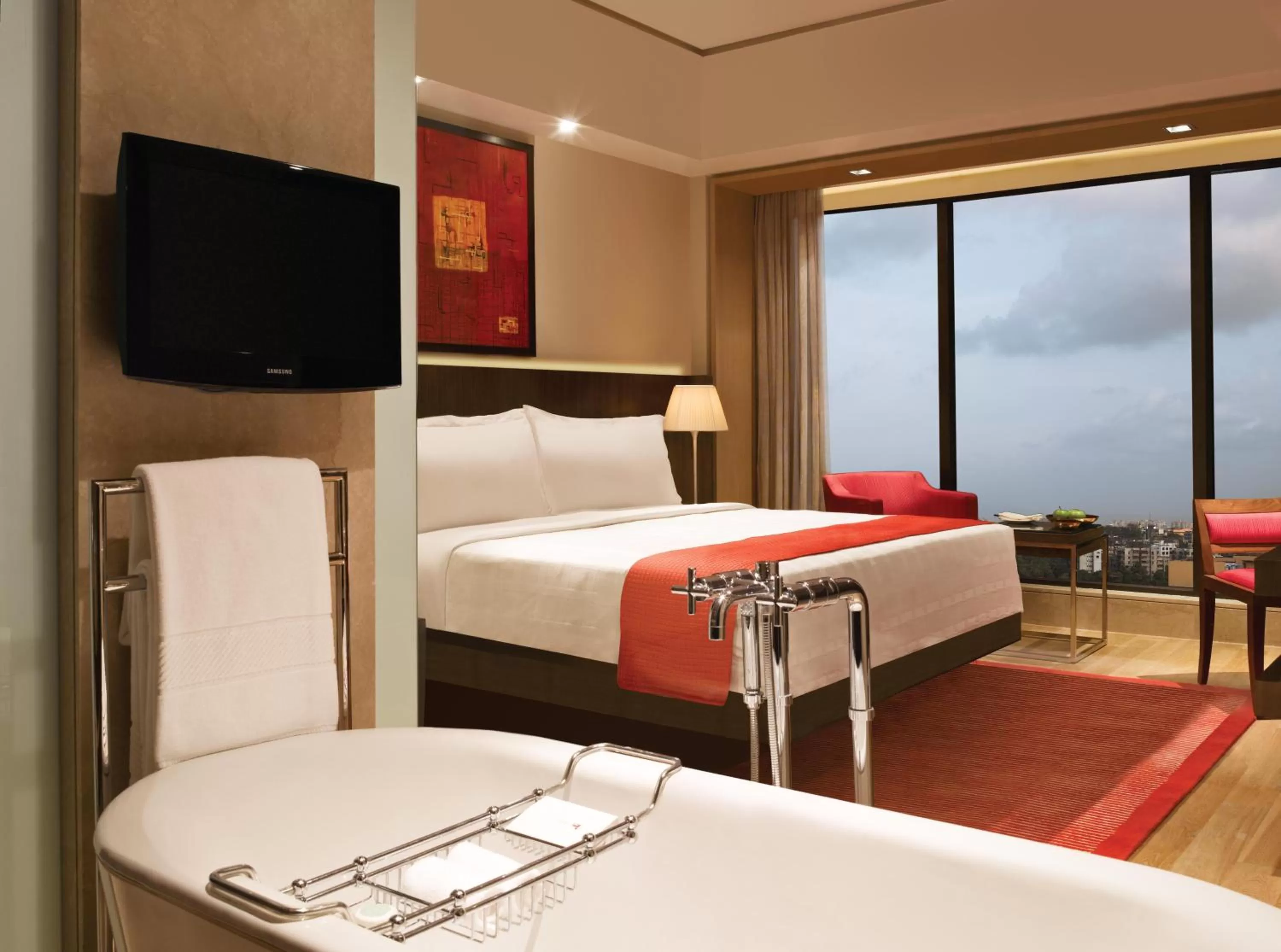 Bathroom, Bed in Trident Bandra Kurla