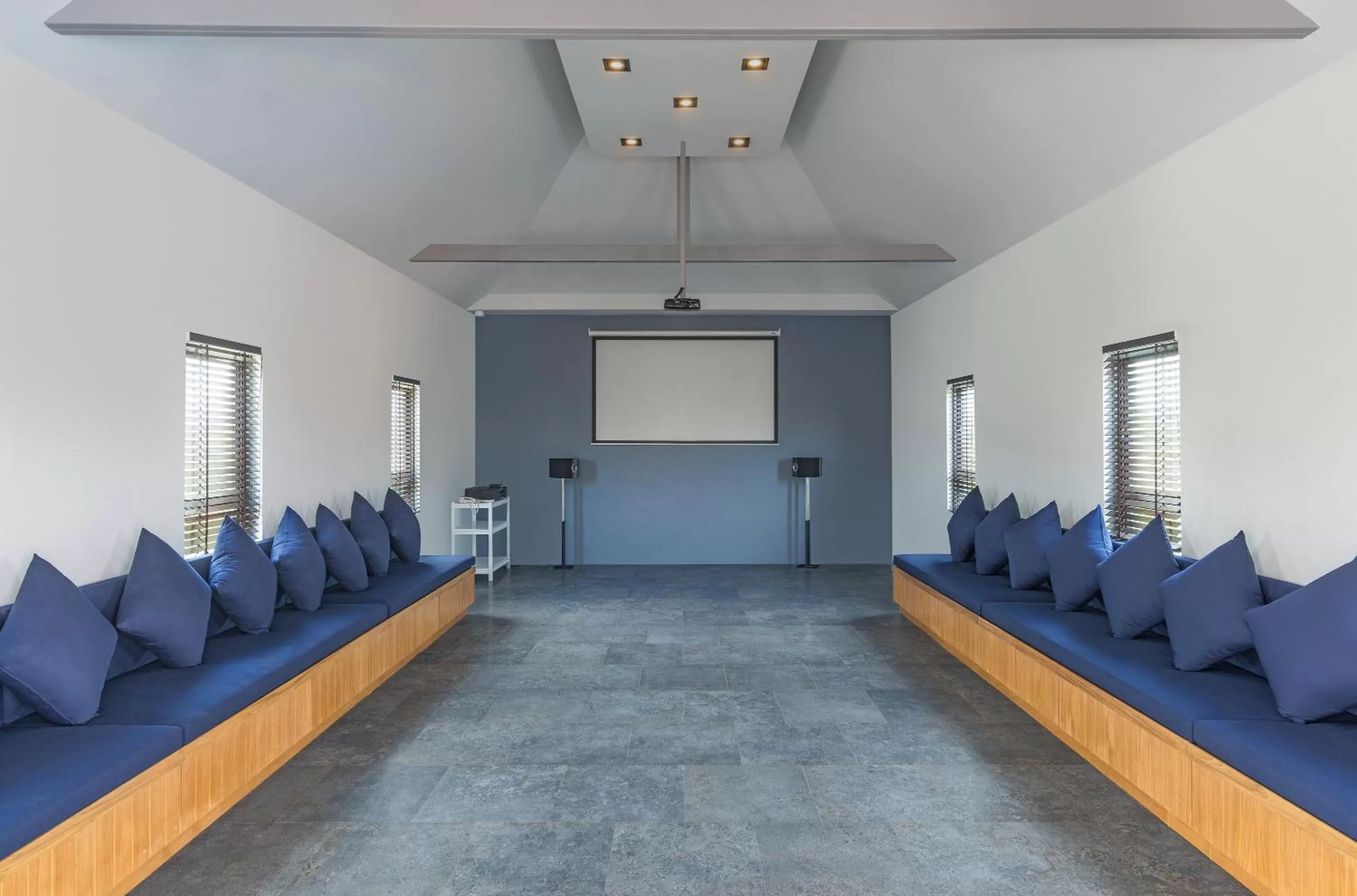 Karaoke in Vann Hua Hin Resort