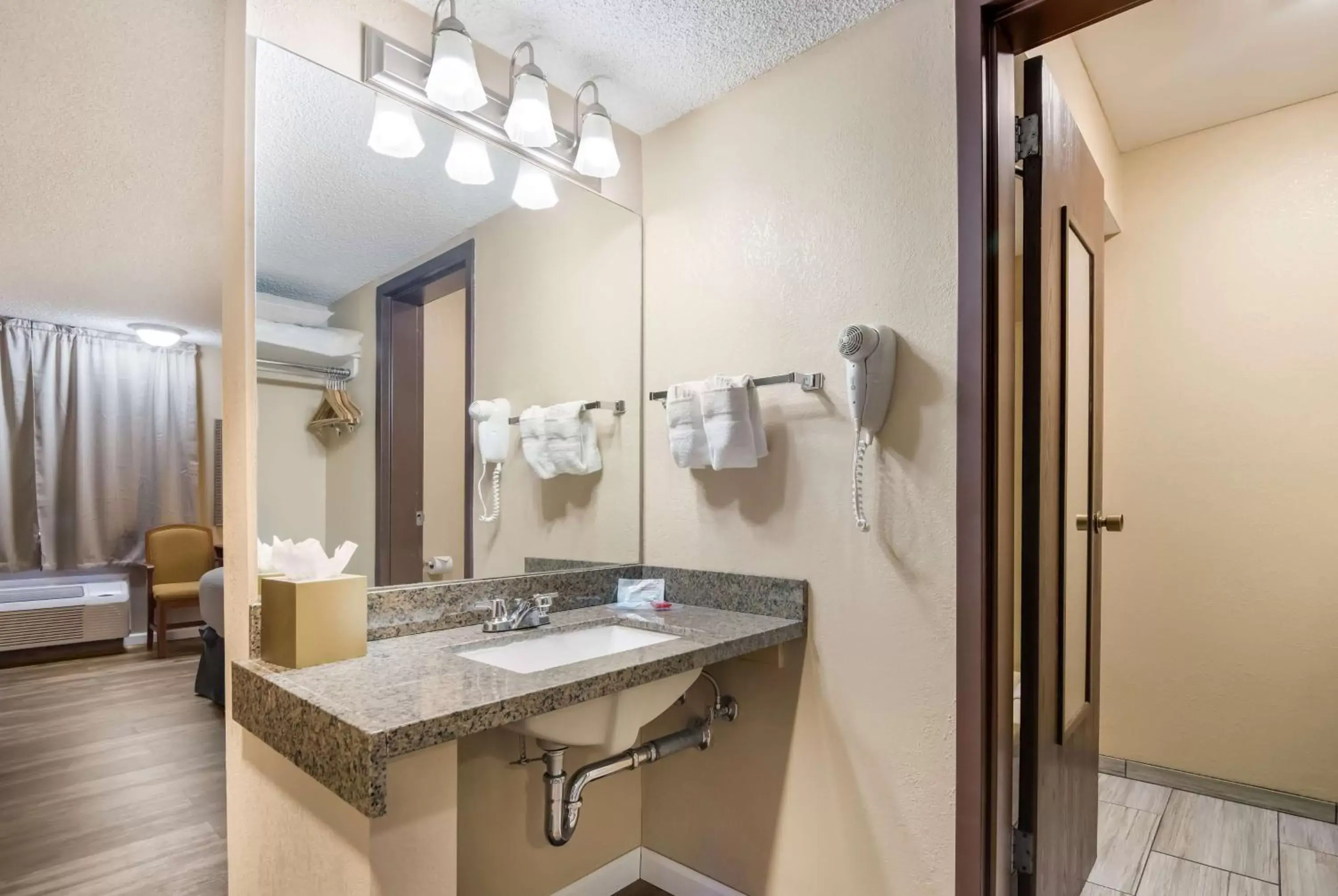 Bathroom in SureStay Plus Hotel by Best Western Reno Airport