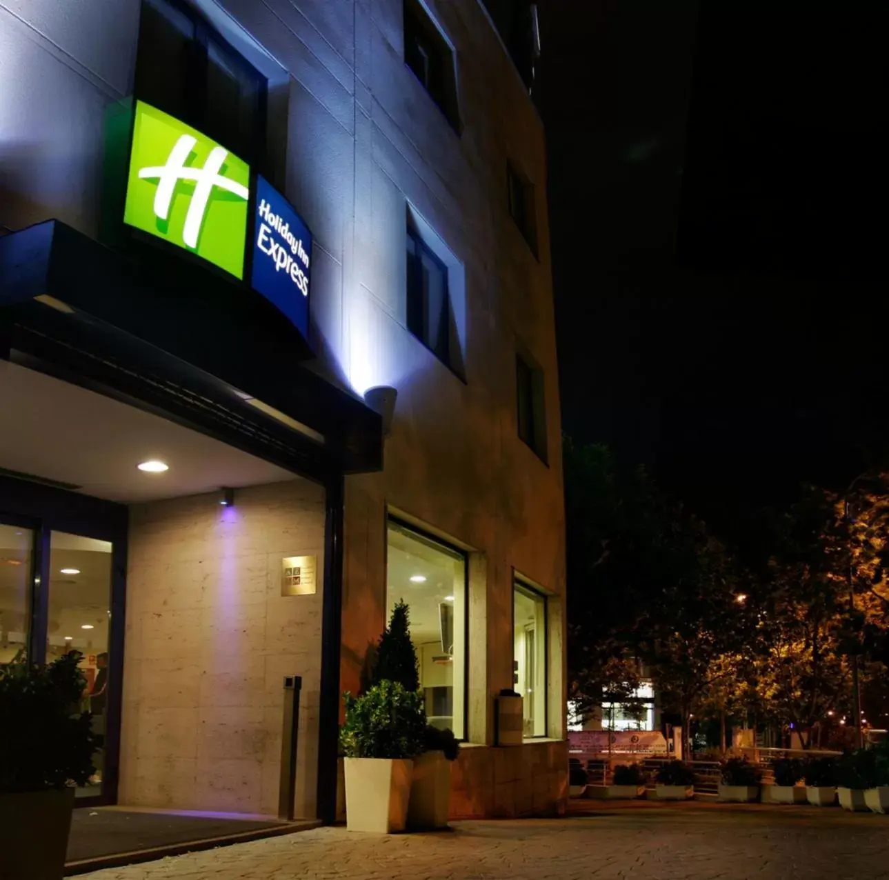 Facade/entrance, Property Building in Holiday Inn Express San Sebastian de los Reyes, an IHG Hotel