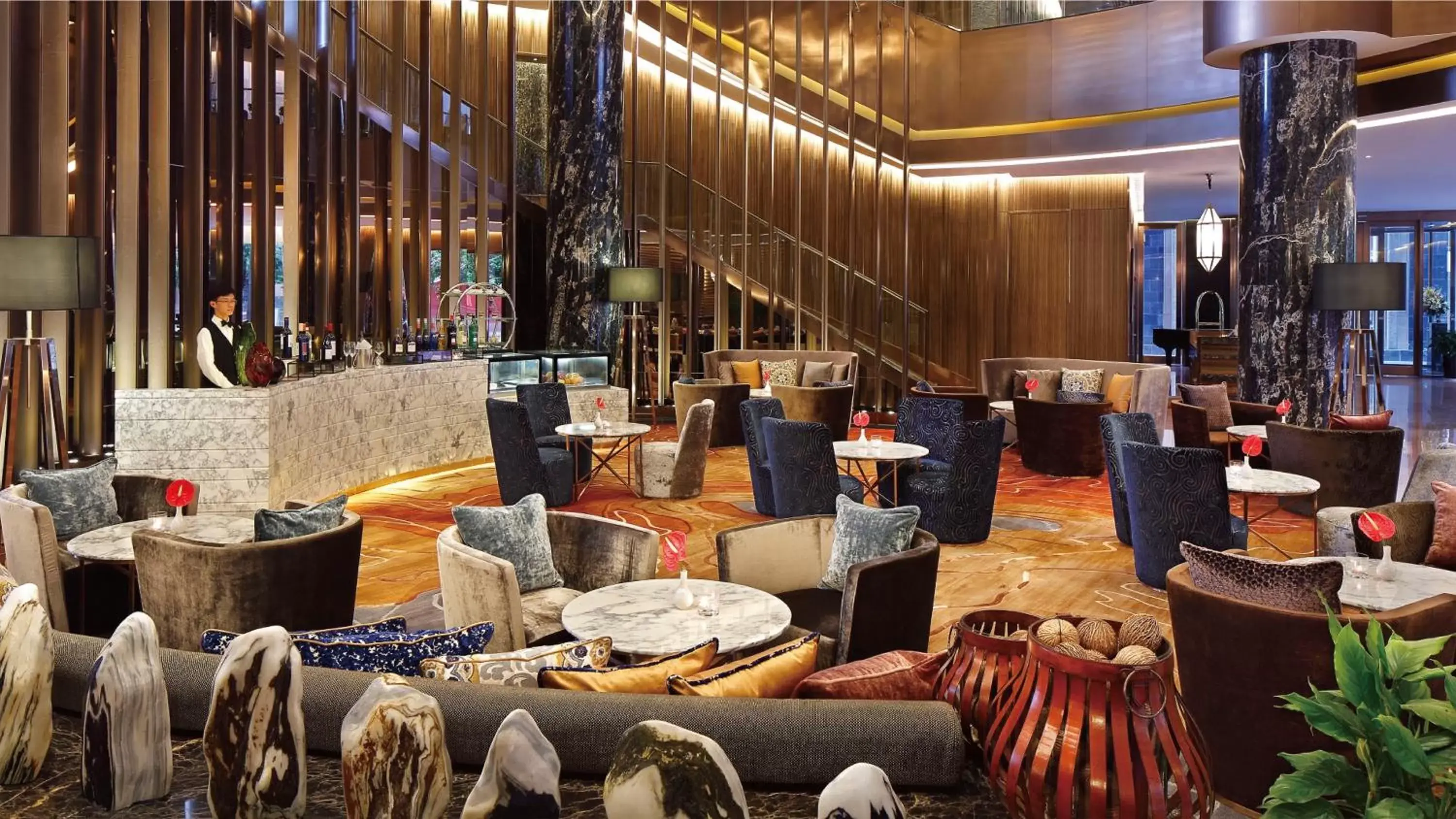 Property building, Restaurant/Places to Eat in Crowne Plaza Kunming City Centre, an IHG Hotel