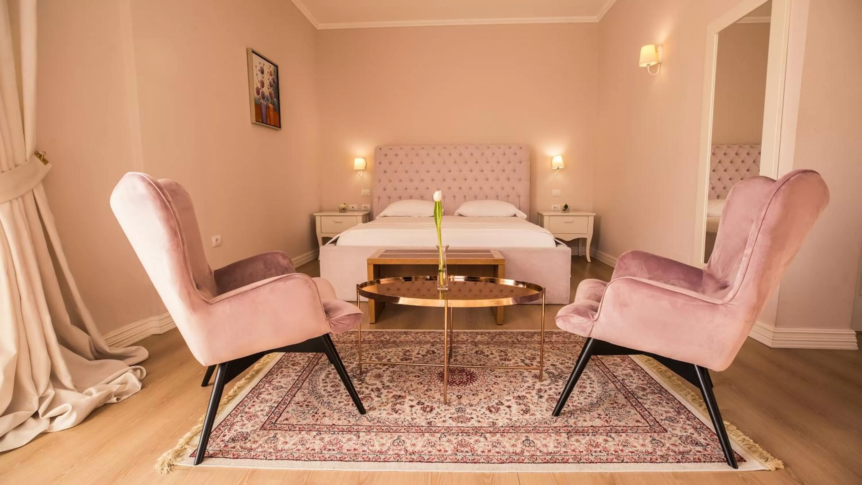 Photo of the whole room in Royal Hill Hotel