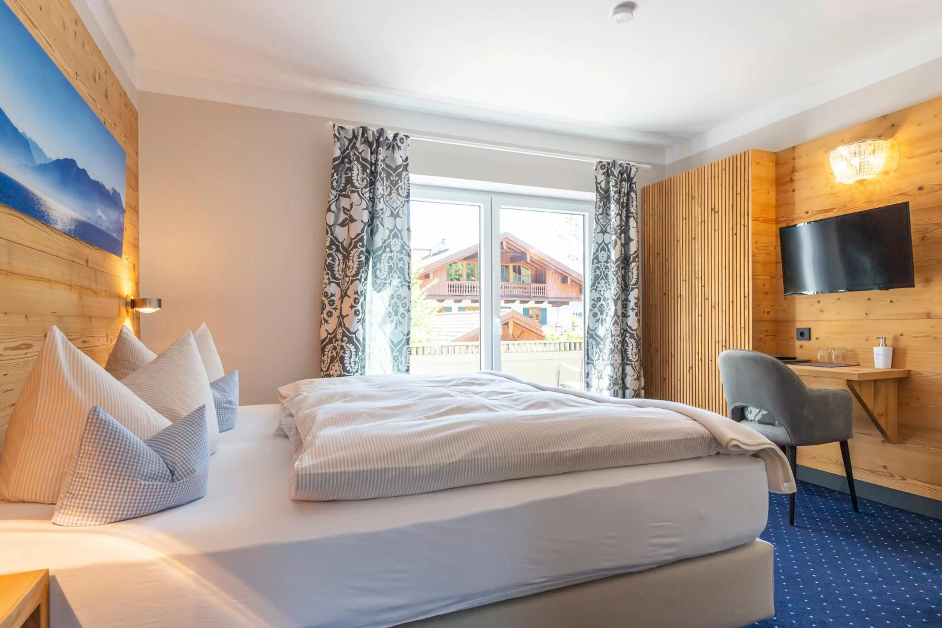 Bed in Hotel Berlin Tegernsee