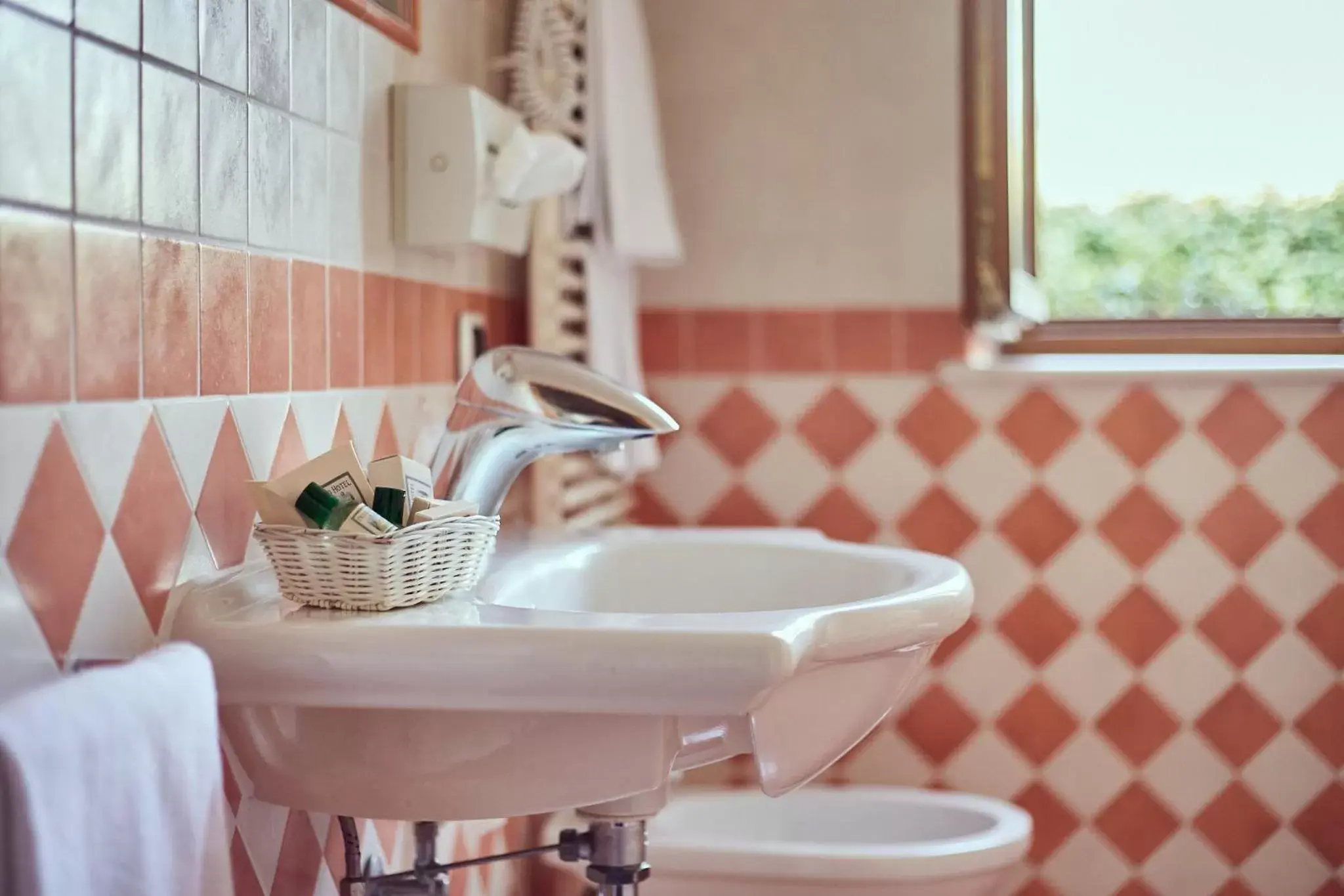 Bathroom in Piccolo Hotel La Valle