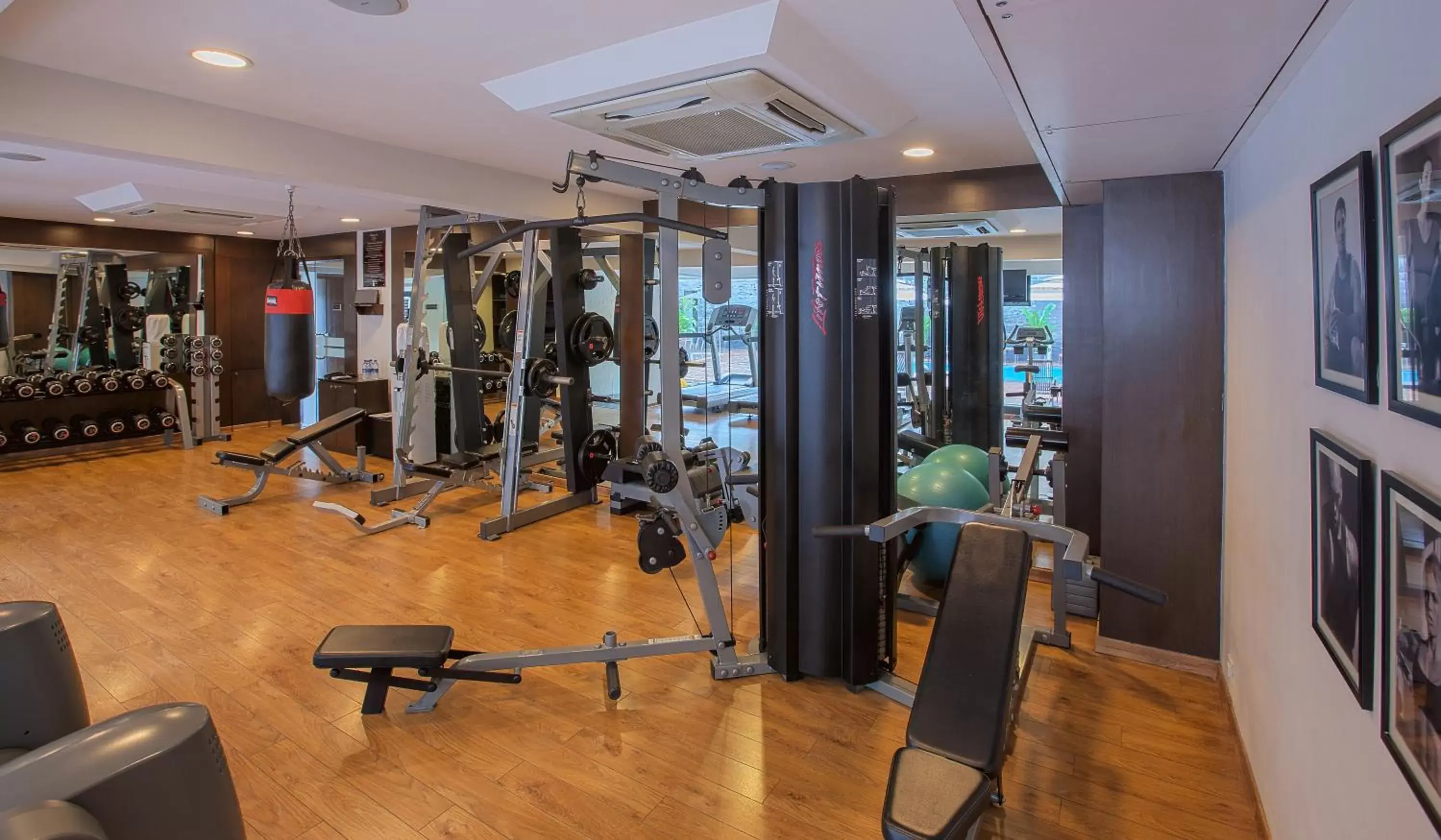 Fitness centre/facilities in Oakwood Residence Naylor Road Pune